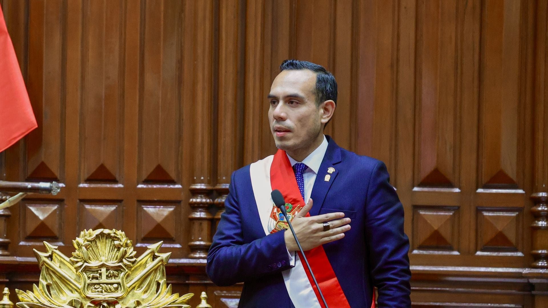 El presidente interino afirmó que esos encuentros se produjeron fuera de ambientes oficiales y negó cualquier irregularidad en las reuniones con el empresario, refiriéndose a ellas como actividades cotidianas