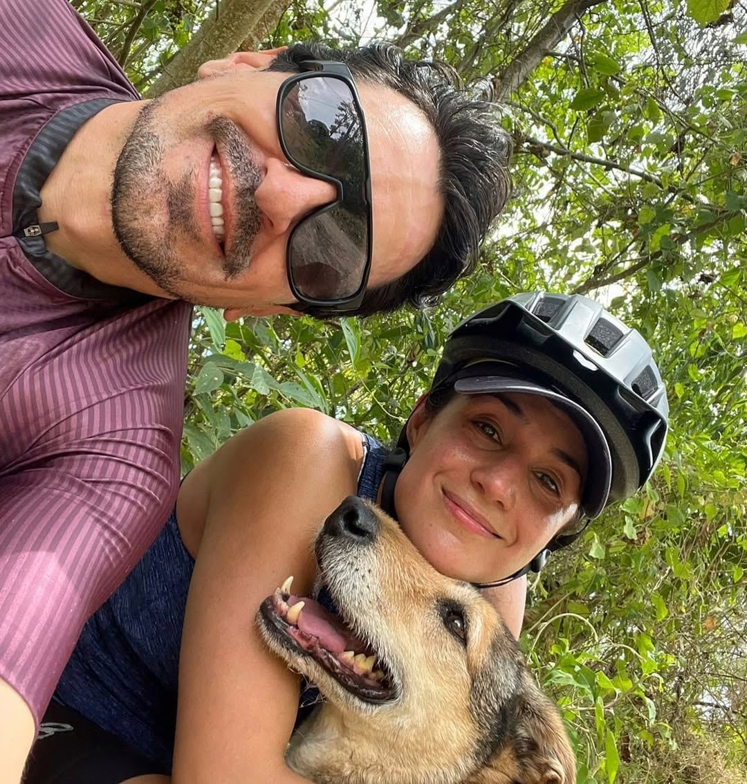 El cuidado de Paca, la mascota de la expareja, resultó clave para mantener la amistad y la convivencia cercana entre Juana Arboleda y Rafael Zea - crédito @rafazea/Instagram