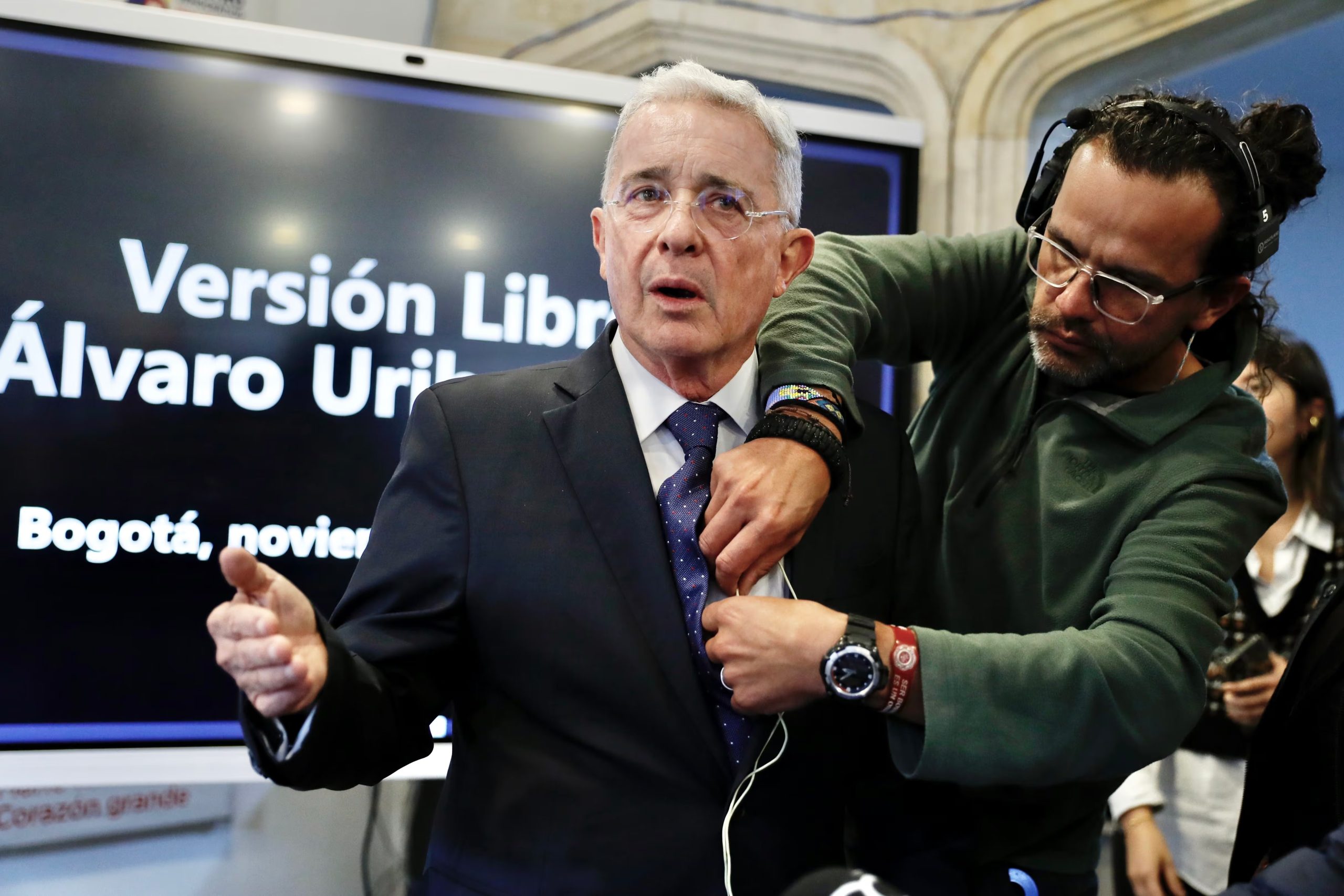 La Fiscalía se prepara para definir el futuro judicial del exmandatario, mientras el debate sobre la credibilidad de los testimonios y su uso político adquiere nueva relevancia en el contexto nacional actual - crédito Carlos Ortega / EFE
