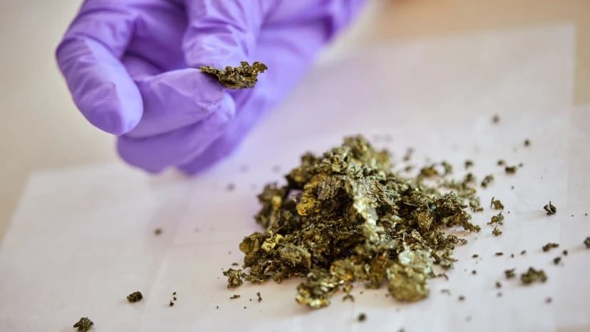 El desarrollo de polímeros conjugados con propiedades eléctricas impulsa la generación de hidrógeno a partir de agua y luz solar (Chalmers University of Technology/Henrik Sandsjö)