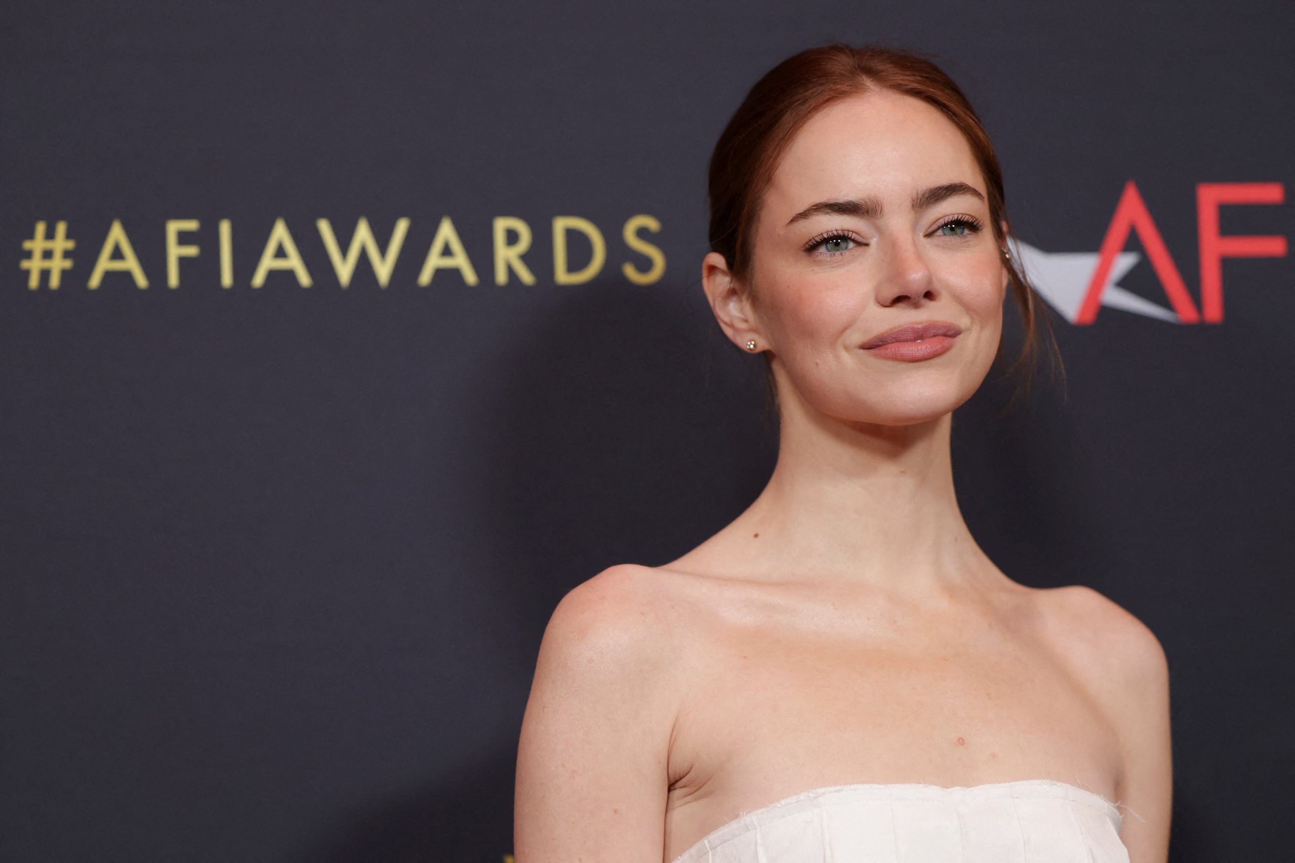 Emma Stone confesó que también se considera una fan. (REUTERS/Mario Anzuoni)