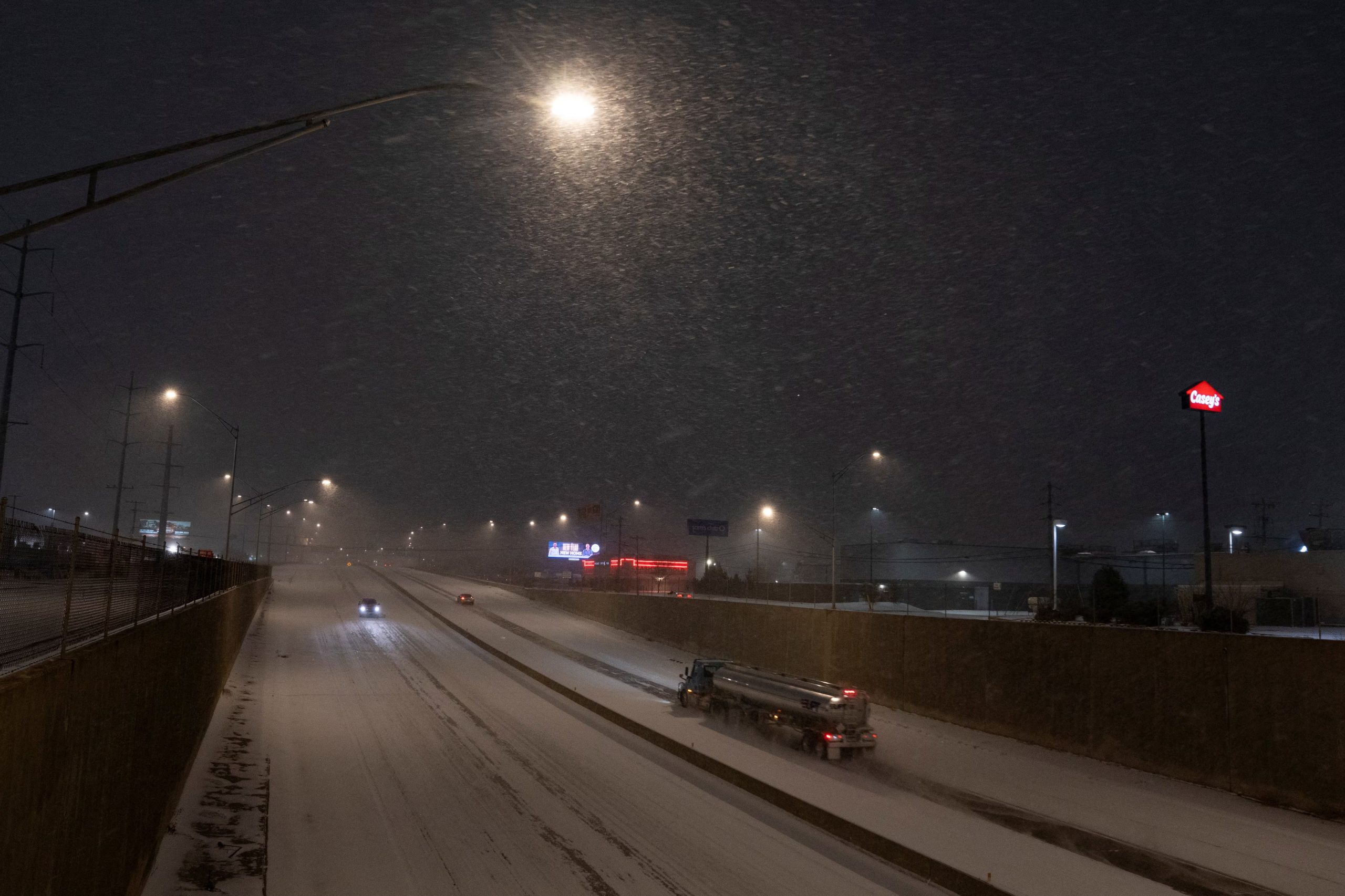 La autopista I-44 bajo la nevada en Oklahoma (REUTERS/Nick Oxford)