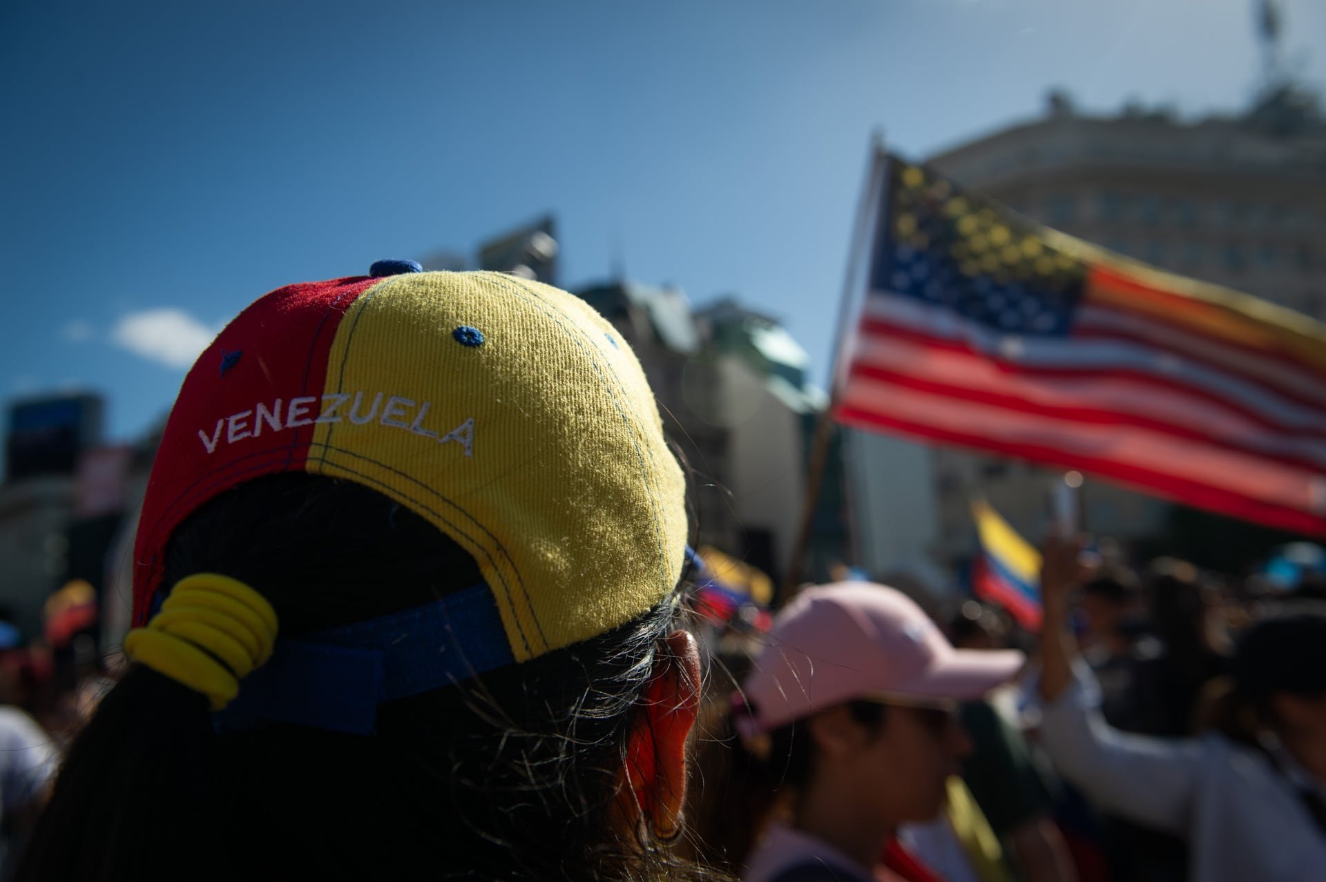 La noticia de la captura de Nicolás Maduro fue recibida con emoción y expectativas de cambio en la comunidad venezolana en Argentina