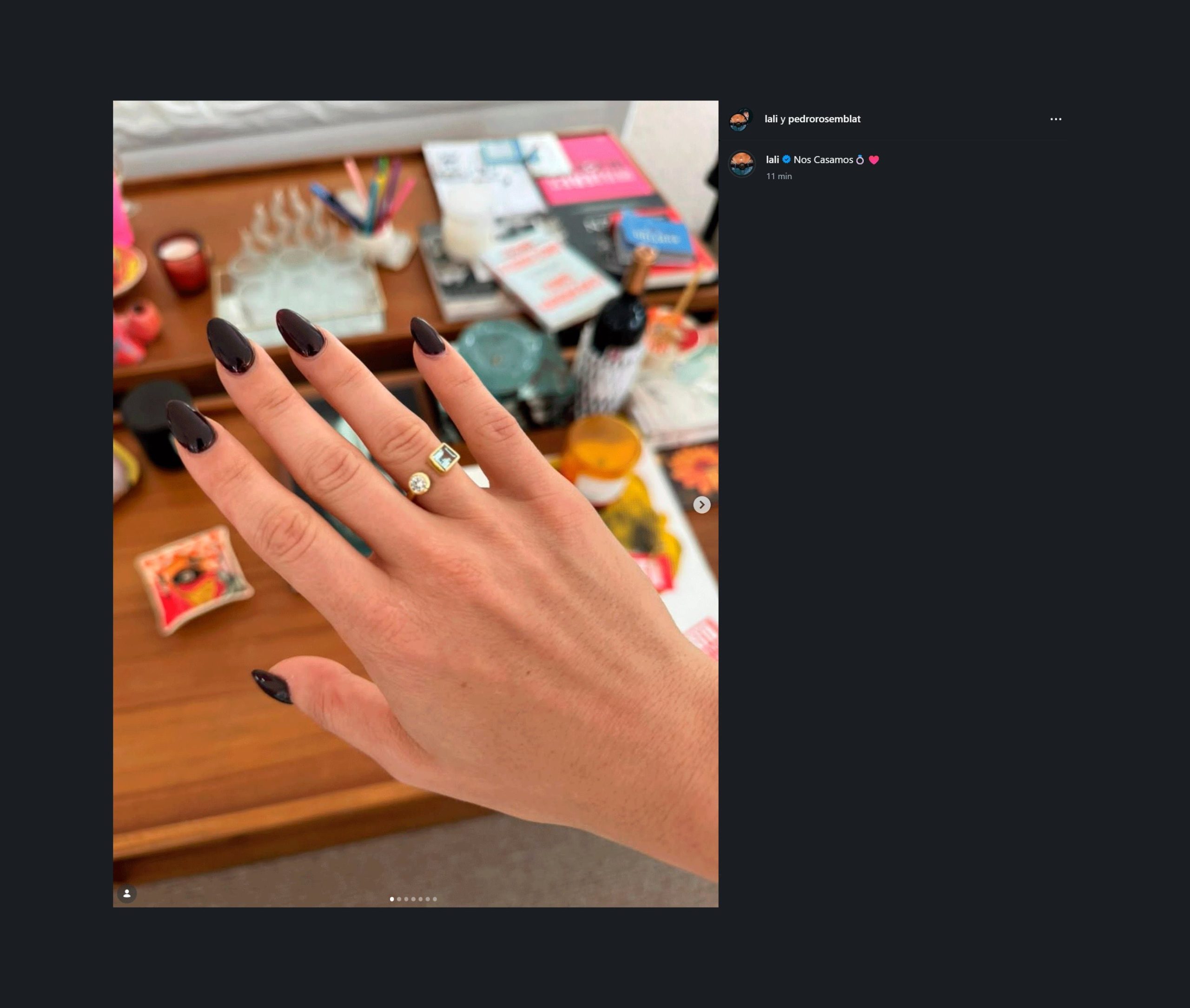 El anillo de compromiso de Lali Espósito es de oro, de diseño minimalista, con dos piedras, una cuadrada y otra redonda