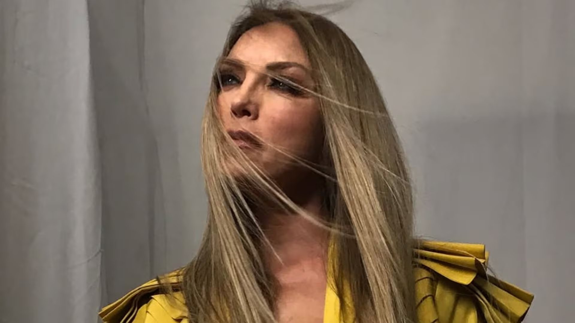 Laura Flores enfrenta una ola de críticas por un chiste sobre las deportaciones de inmigrantes de EEUU. (Foto: @laurafloresmx, Instagram)