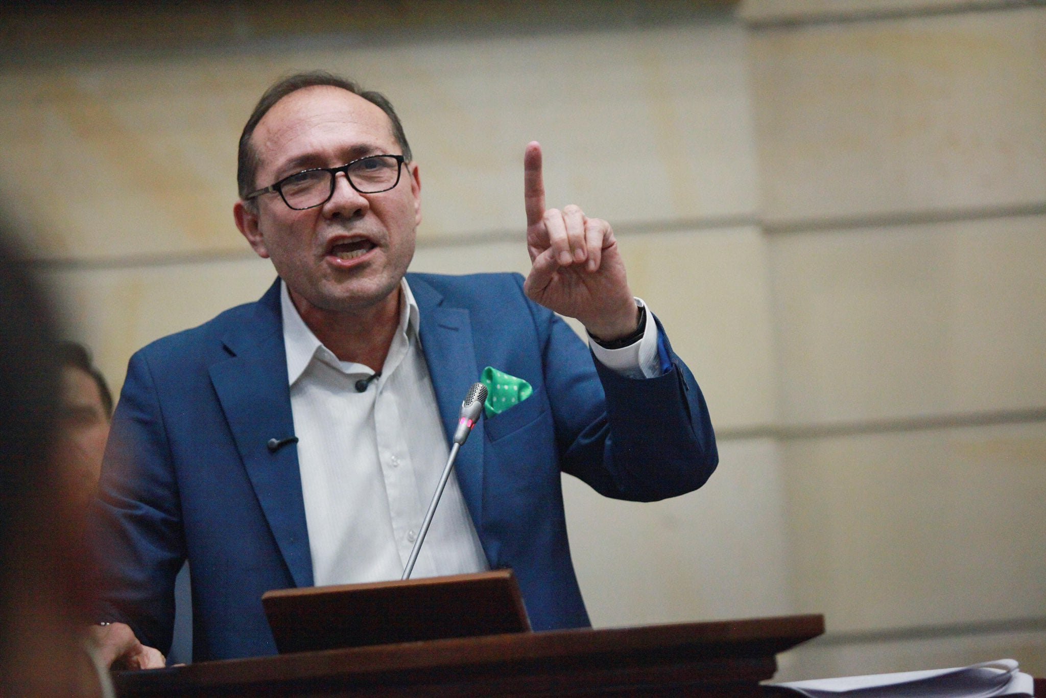 El ministro Antonio Sanguino divulgó el documento completo de la denuncia y defendió la actuación institucional ante la Corte Suprema. - crédito @AntonioSanguino/X