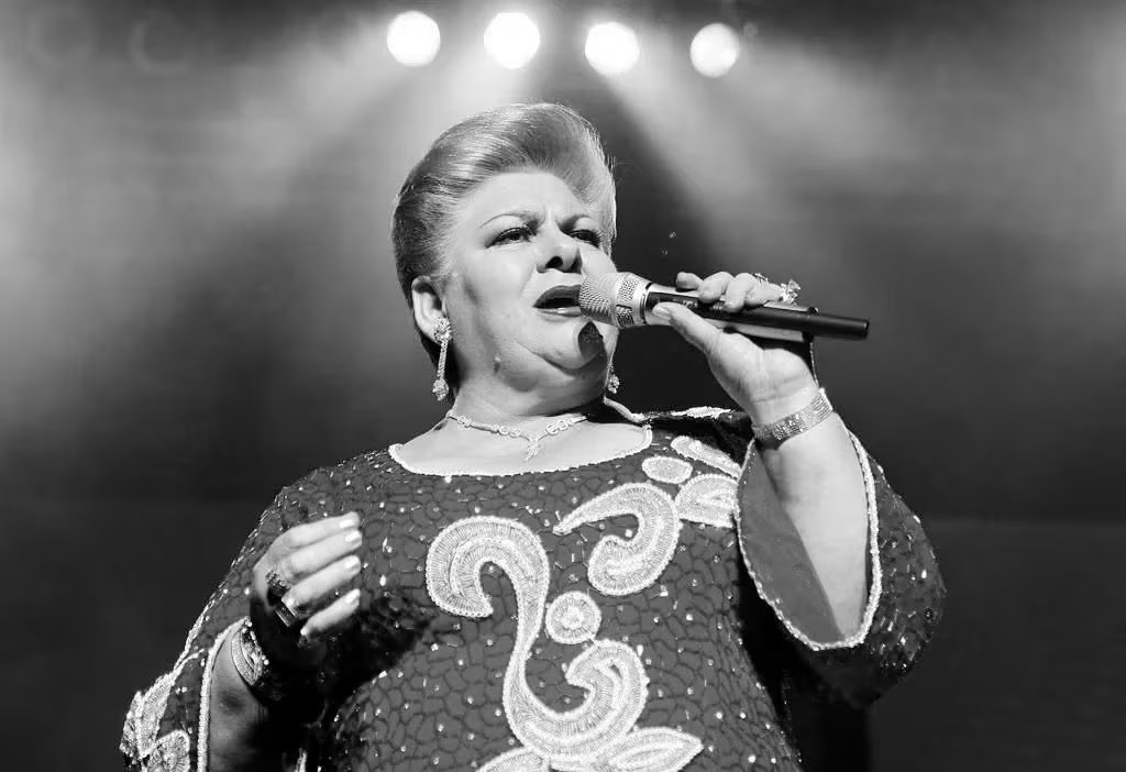 Contrario a la creencia popular, “Rata de dos patas” no está inspirada en la vida sentimental de Paquita, sino en una denuncia indirecta hacia un expresidente mexicano (@musictrendscol/Instagram)