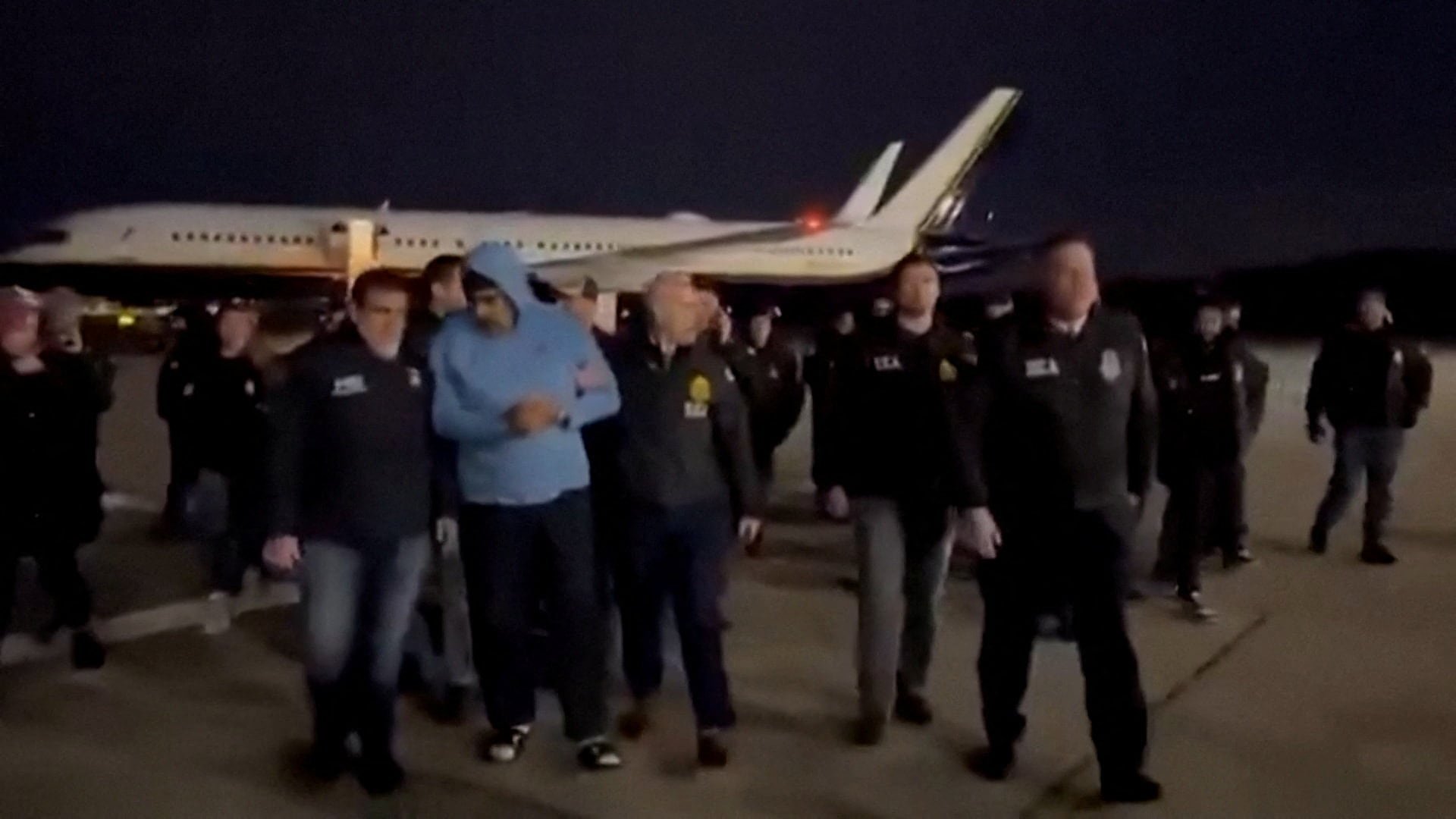 La caída de Maduro simboliza el derrumbe de un régimen considerado invencible por muchos venezolanos (Reuters)