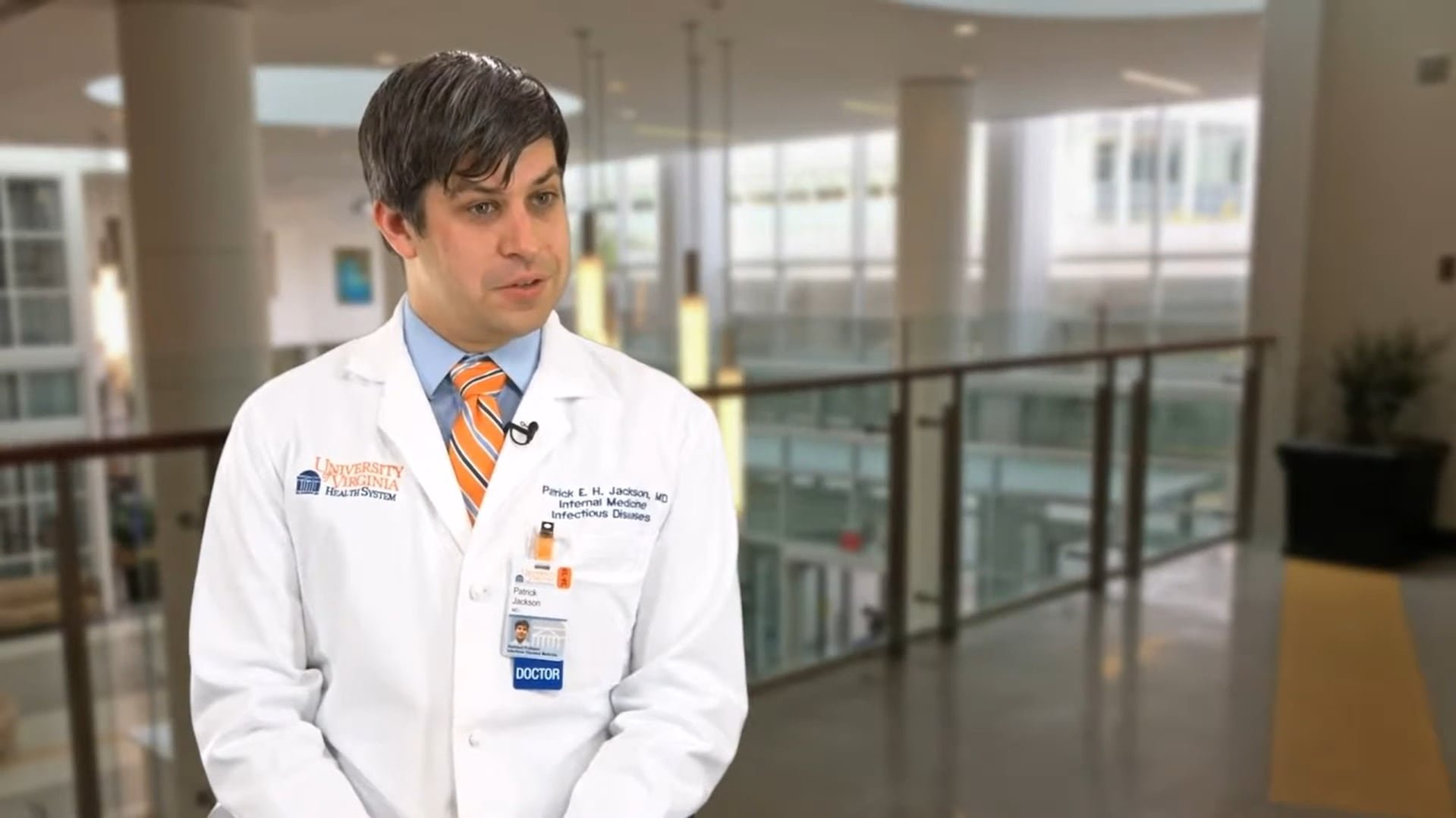 El investigador Patrick Jackson detalló los principales patógenos a estudiar durante 2026 (UVA Health)