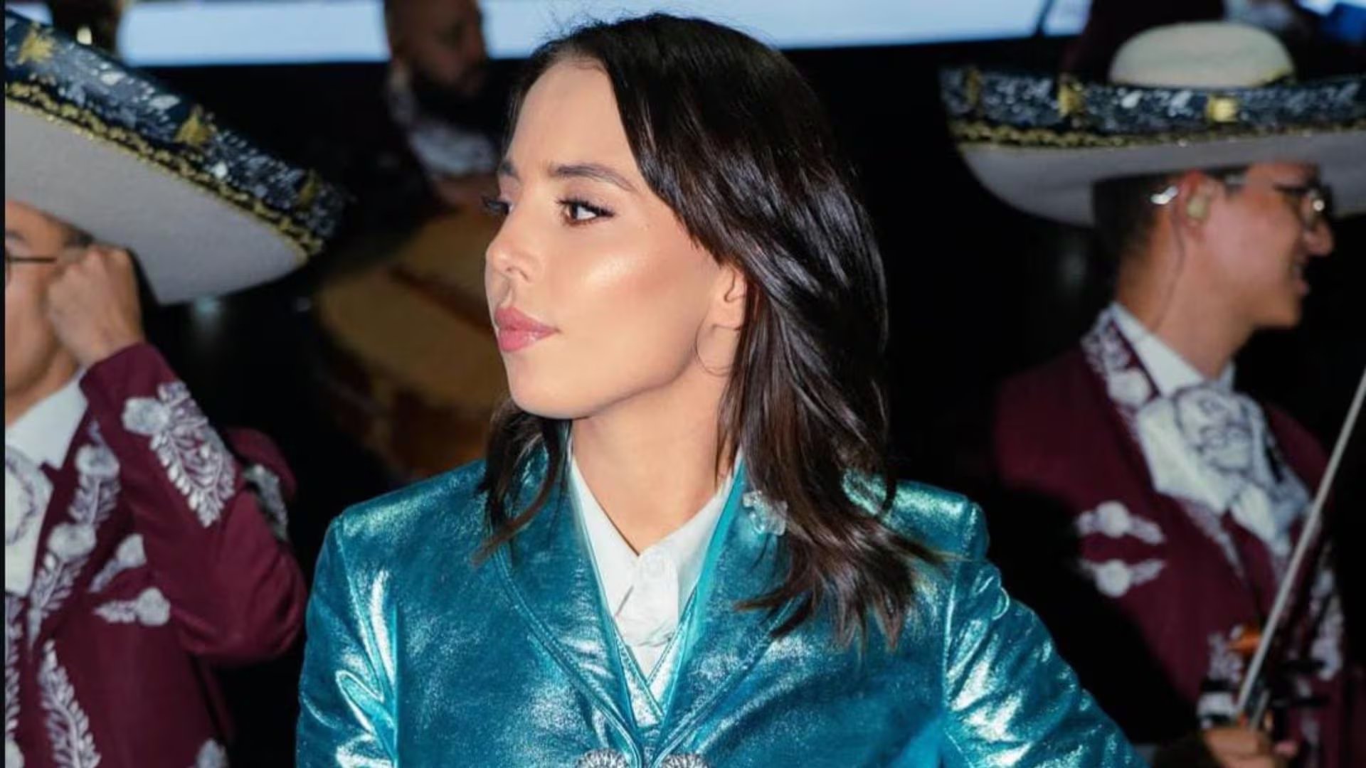 La artista encantó al público colombiano con su estilo único - crédito Instagram