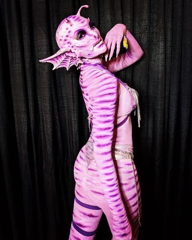 Bates contó que su carrera como bailarina dejó de alinearse con sus valores cristianos tras su bautismo.(Instagram, Kendra Bates)