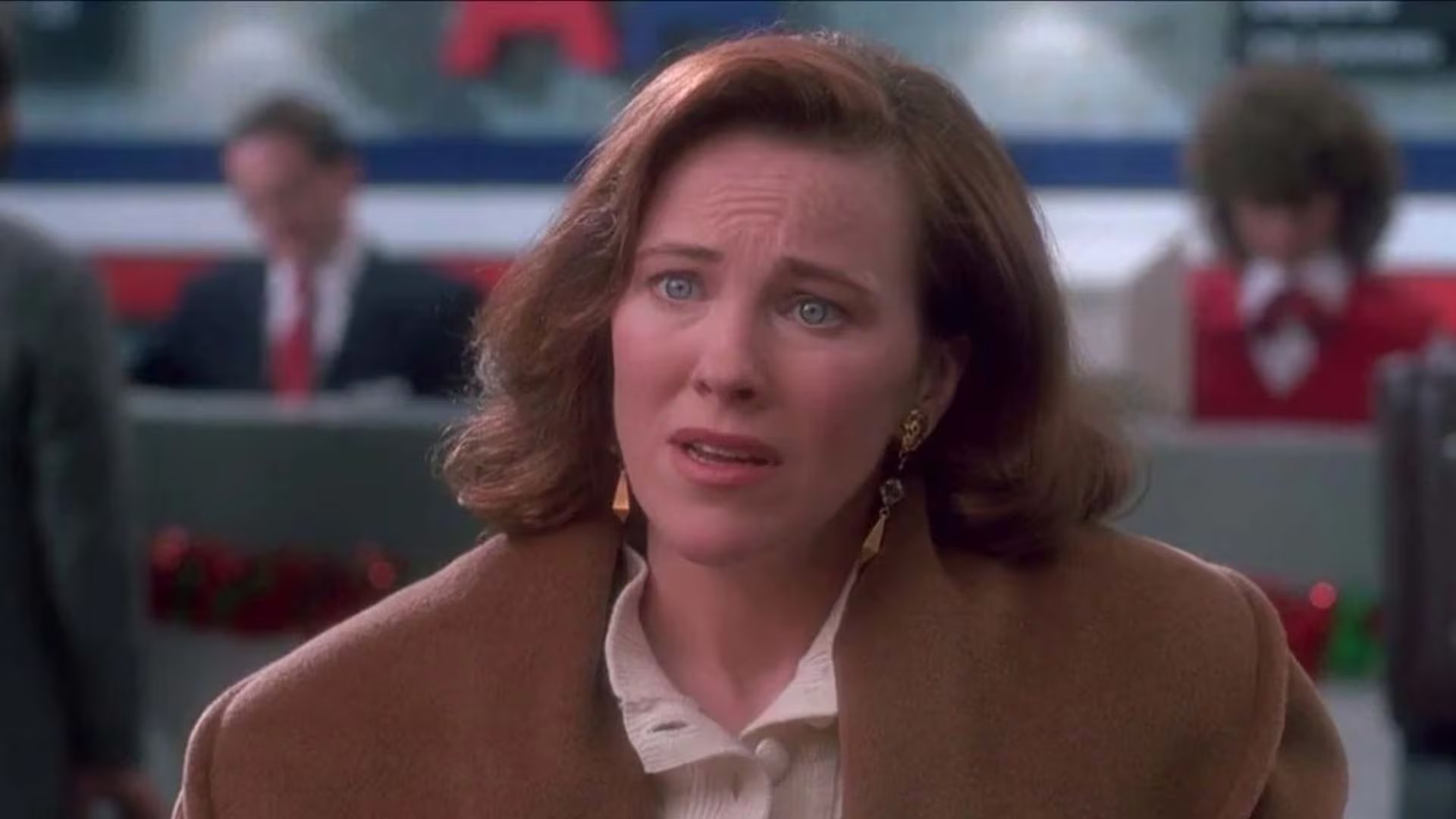 Catherine O'Hara como Kate McCallister en Mi pobre angelito (IMBD)