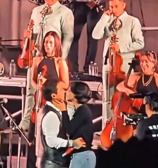 Ángela Aguilar y Christian Nodal se enteran del escándalo en redes y niegan conocer personalmente a la violinista involucrada. 
(Captura de pantalla, X)