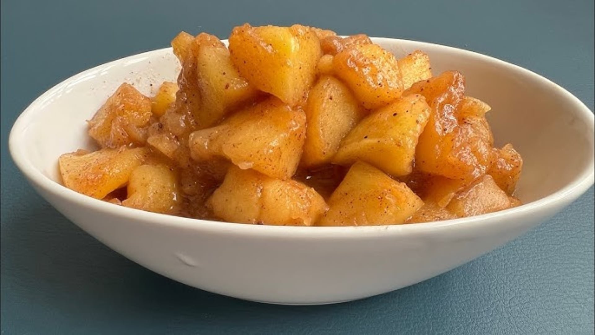 Cómo preparar manzanas hervidas con canela: el snack saludable que protege el corazón, regula la glucosa y desinflama
(RS)
