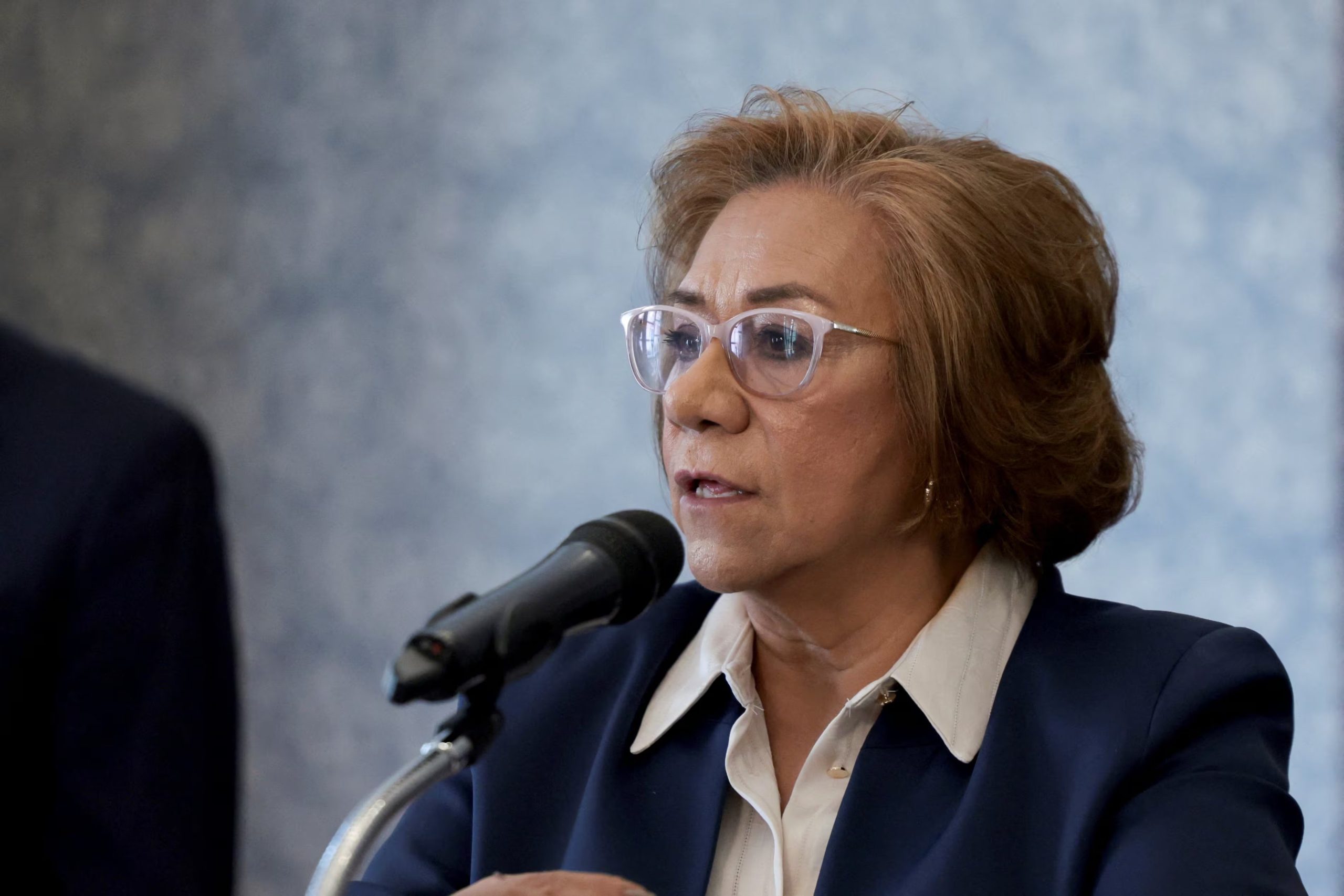 FOTO DE ARCHIVO. La ministra de Relaciones Exteriores de Colombia, Rosa Yolanda Villavicencio, habla durante una rueda de prensa en Bogotá, Colombia, 17 de octubre, 2025. REUTERS/Luisa González