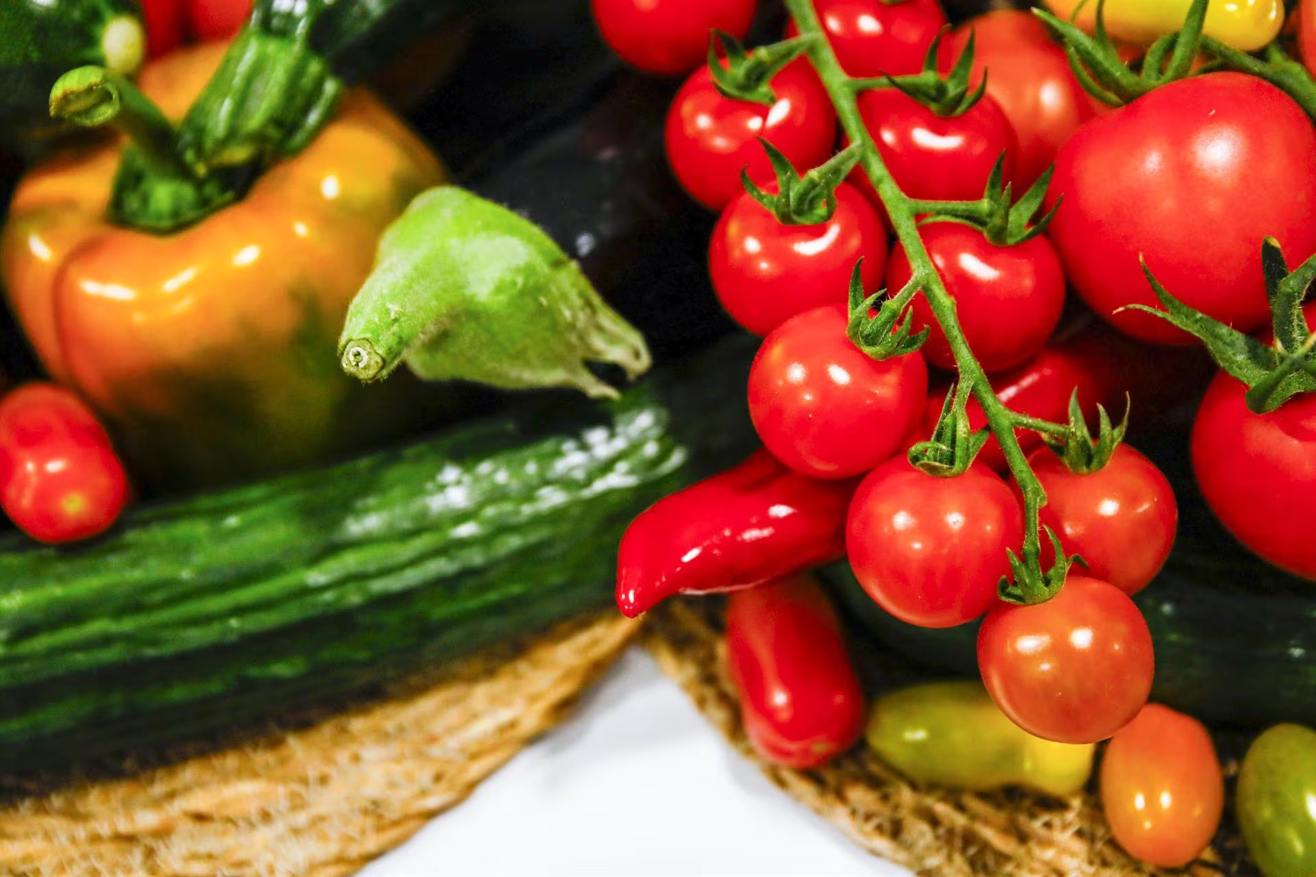 El aceite de oliva se enturbia y solidifica en la heladera, complicando su uso y alterando momentáneamente sus propiedades culinarias - (Europa Press)