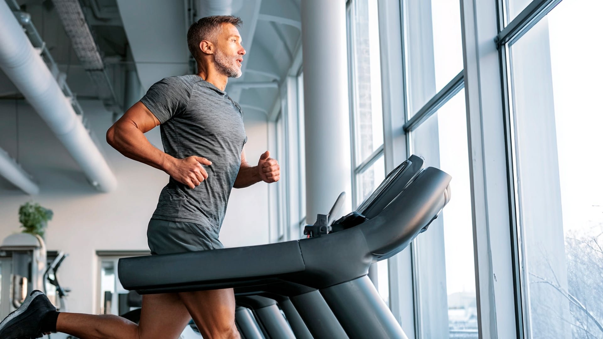 El experimento, publicado en el Journal of Sport and Health Science, analizó el impacto del ejercicio en la edad cerebral (Imagen Ilustrativa Infobae)