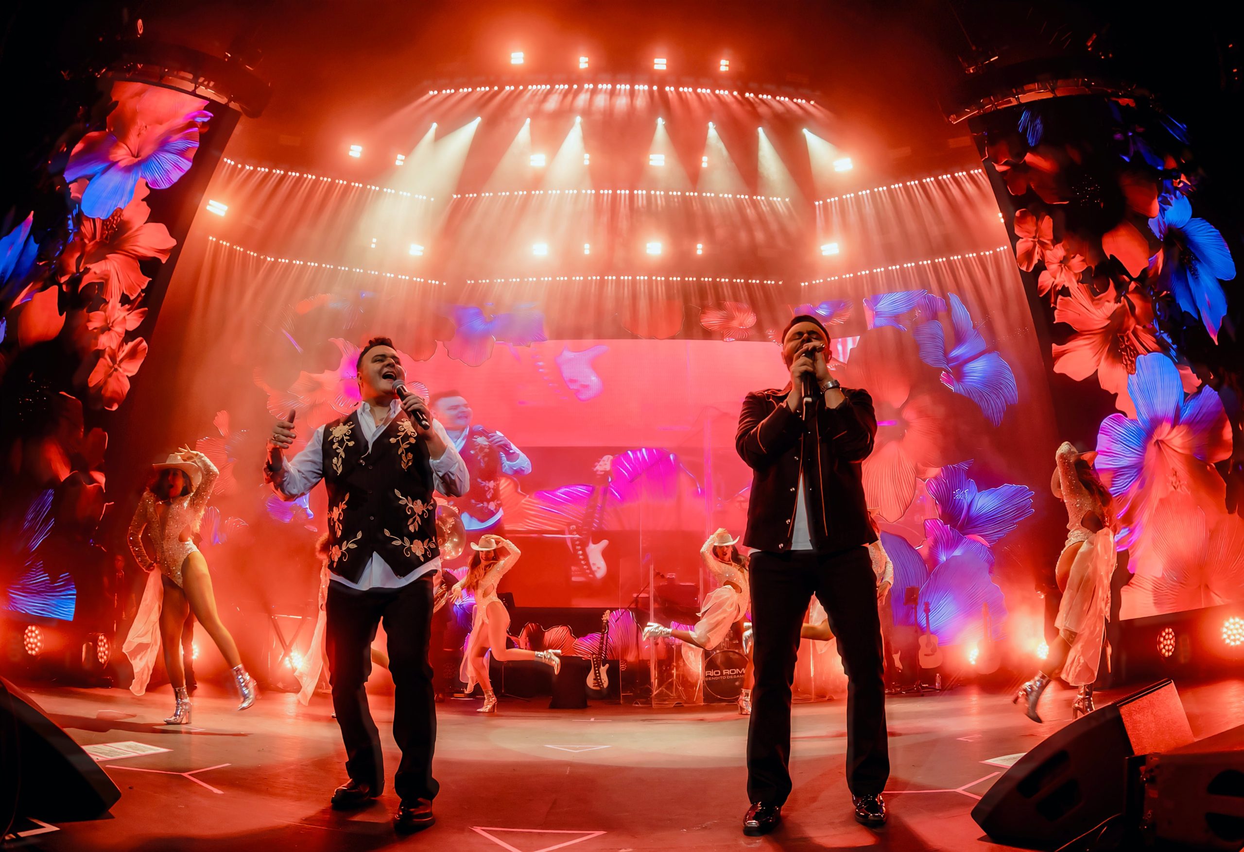 El dúo conformado por los hermanos Ortega se ha consolidado como uno de los más exitosos de México - (Foto: Lulú Urdapilleta/OCESA)