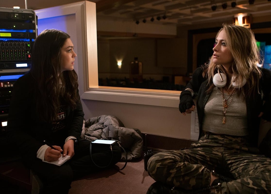 En la comedia “Sex Appeal”, estrenada en 2022, Paris Jackson da vida a Danica McCollum, mostrando su versatilidad como actriz (HULU/IMDb)