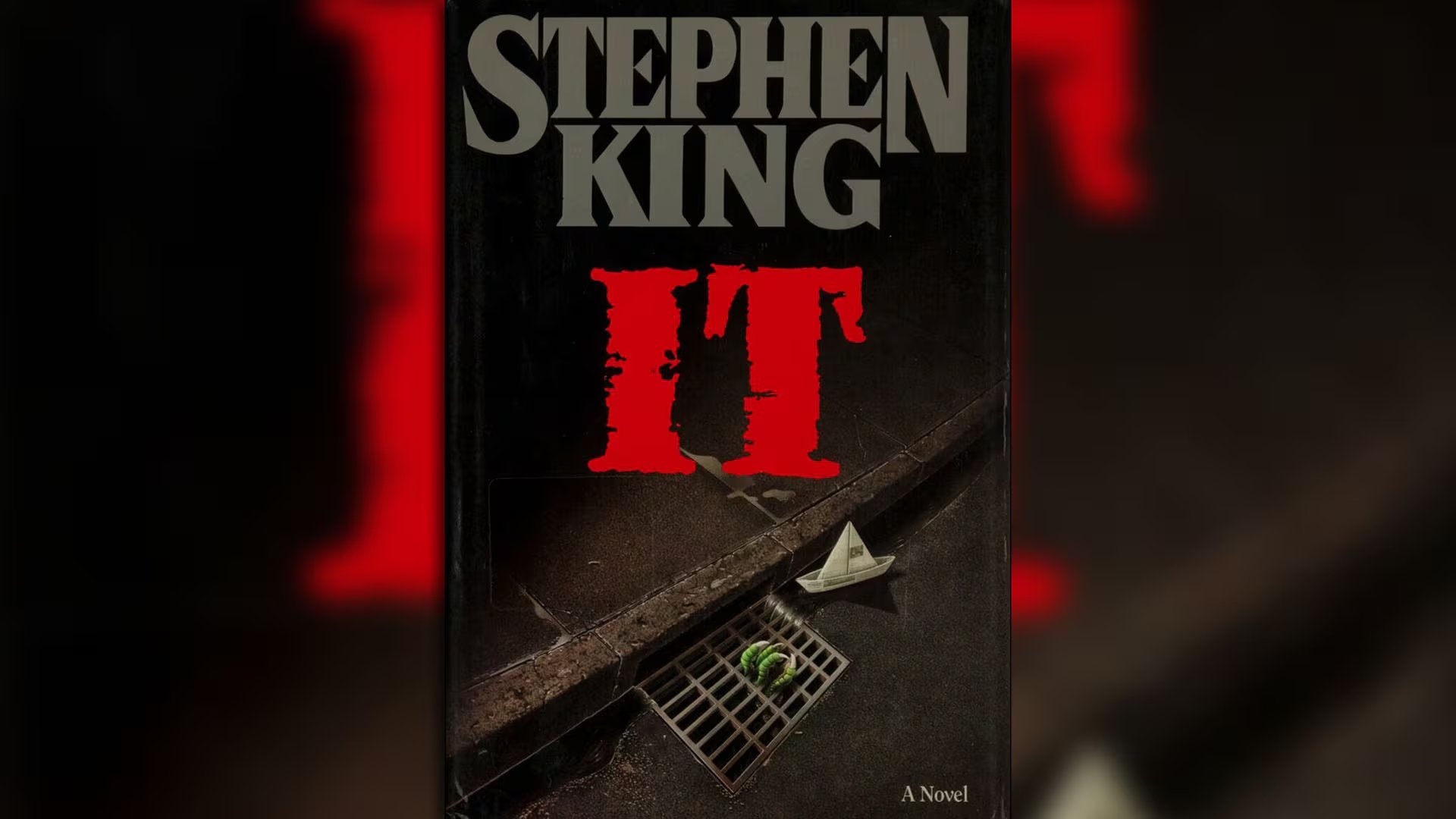 La novela 'It' consolidó a Stephen King como el gran maestro del terror, y Pennywise se convirtió en un ícono indiscutido de la cultura popular