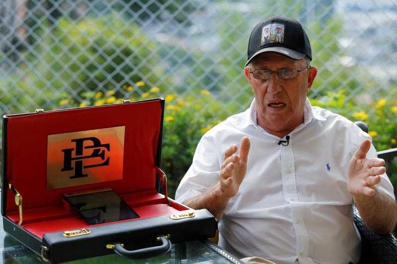 Roberto Escobar, hermano del fallecido narcotraficante colombiano Pablo Escobar - crédito David Estrada/Reuters