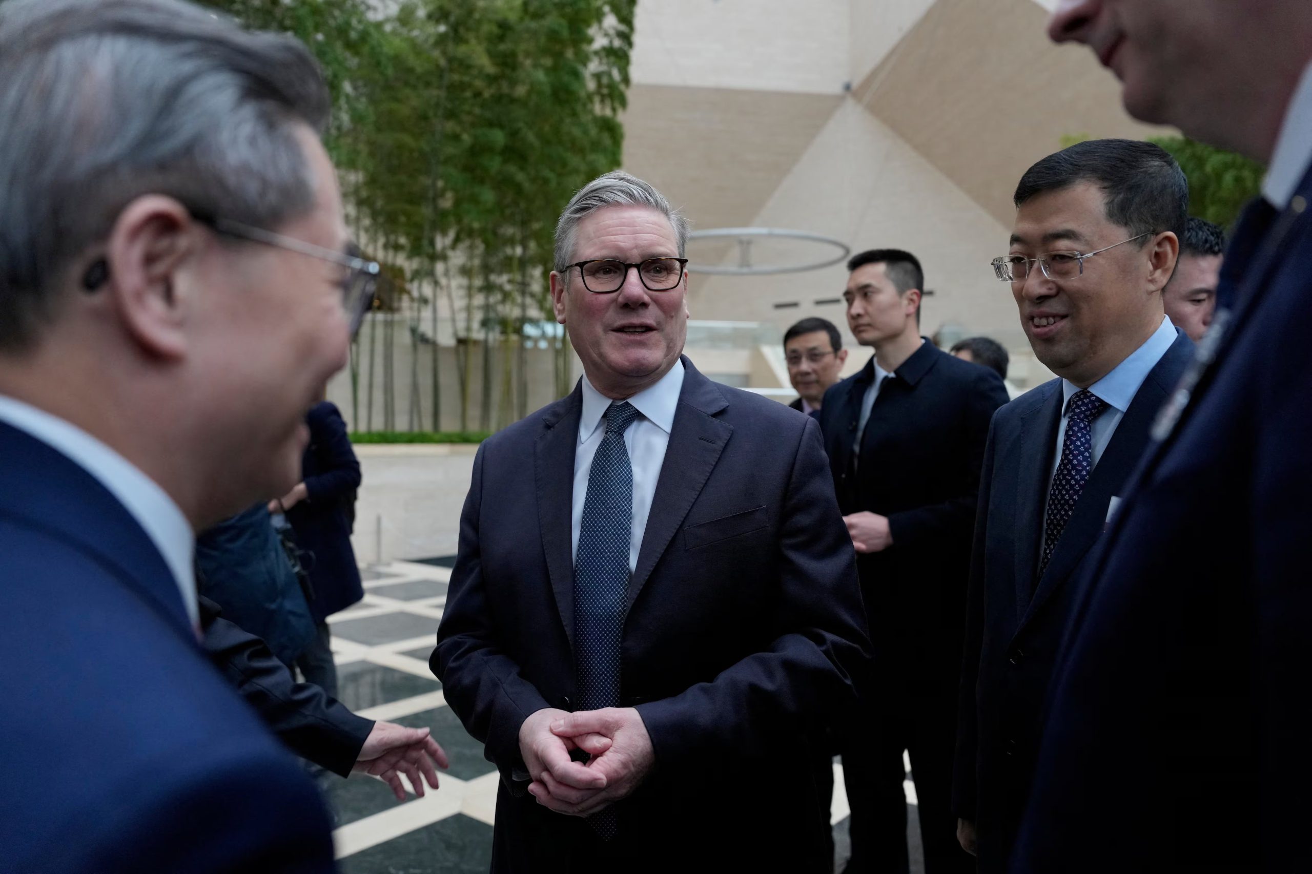 El primer ministro británico, Keir Starmer, asiste al Foro Empresarial Reino Unido-China en la sede del Banco de China (BOC) en Beijing, China, el 30 de enero de 2026 (Kin Cheung/REUTERS)