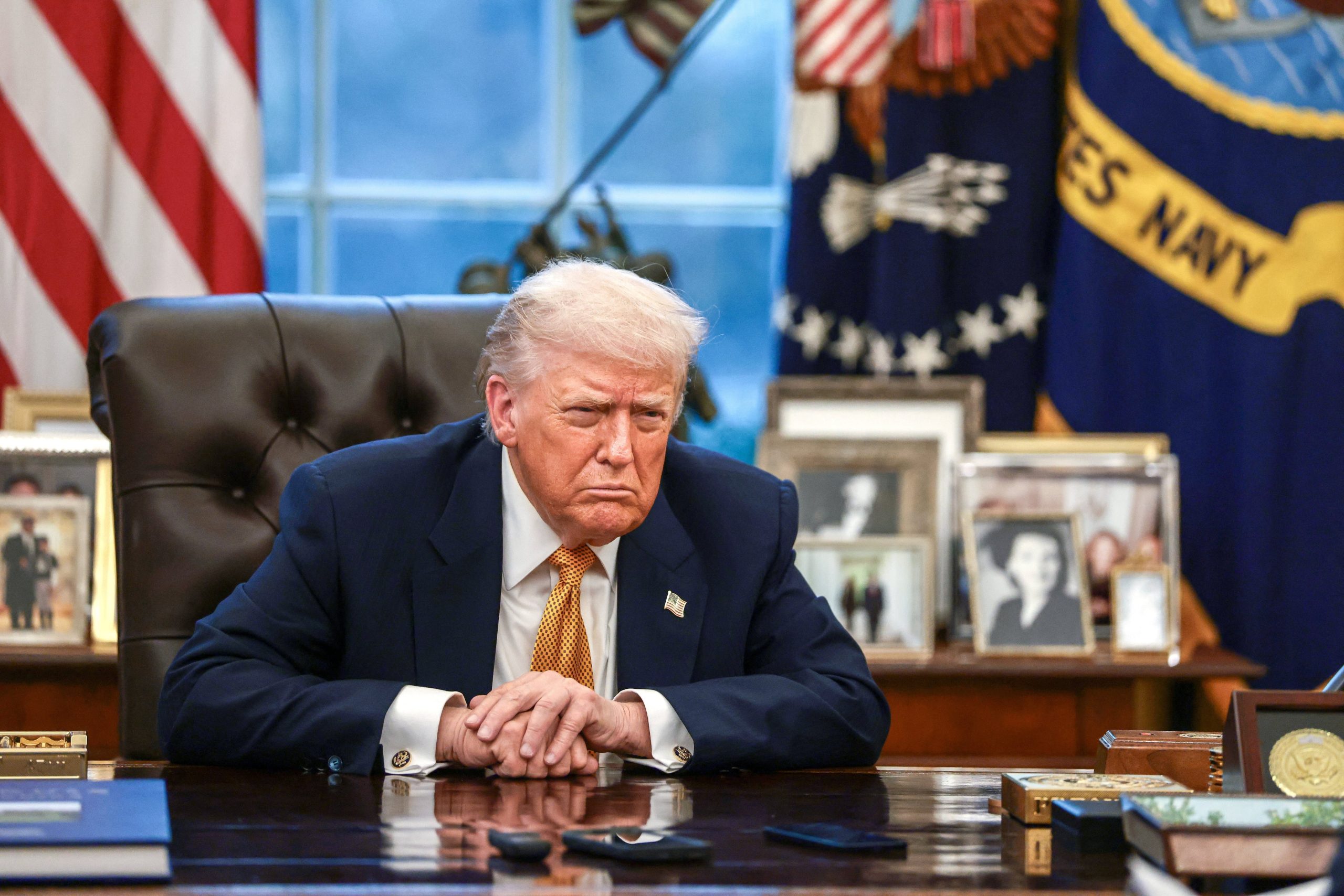 Trump transmitió a sus asesores que cualquier operación debía tener un efecto concluyente. “Si hace algo, quiere que sea definitivo”, afirmó una de las personas familiarizadas con las conversaciones (REUTERS)