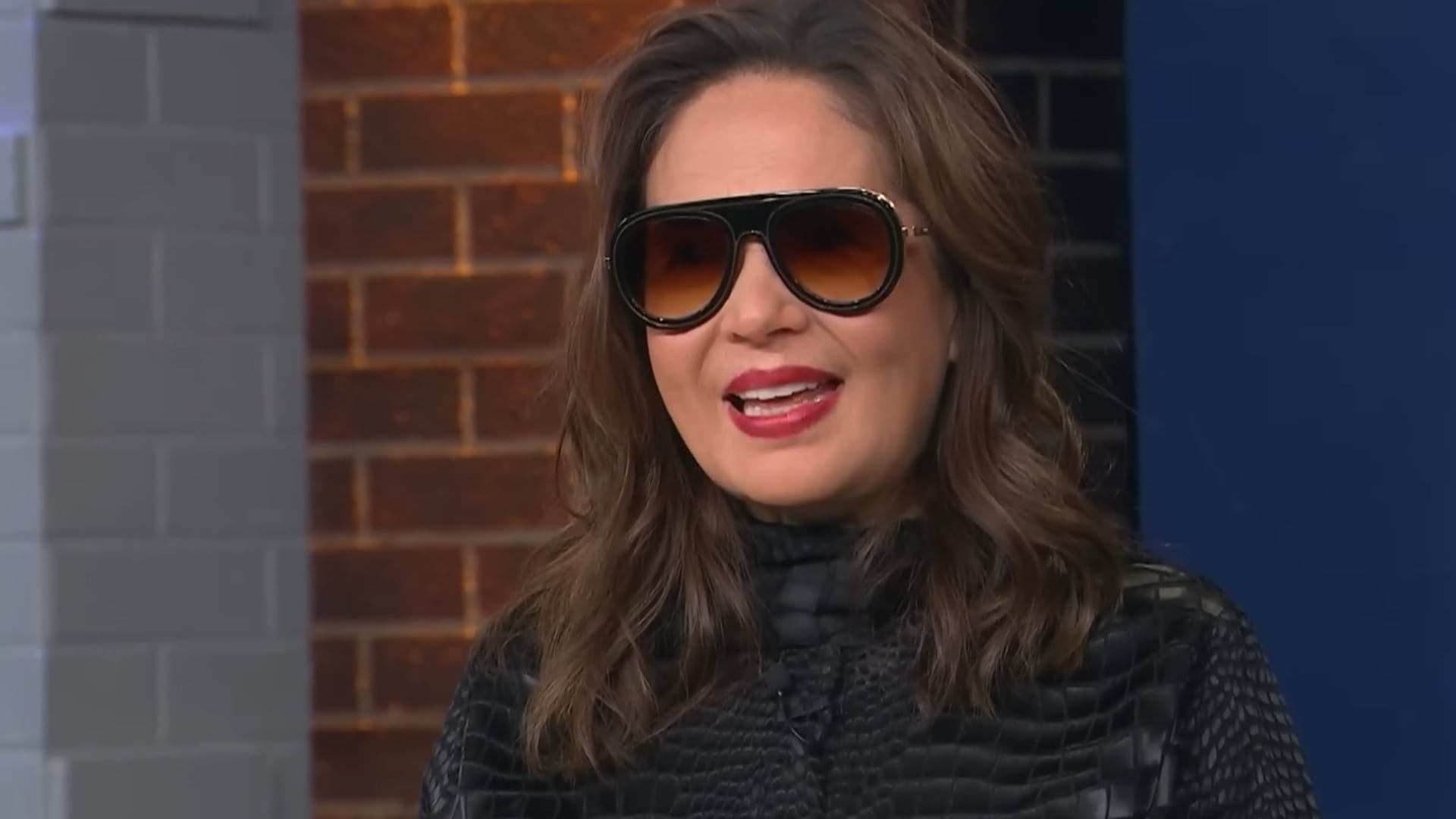 La conductora mexicana agradece públicamente el apoyo de sus seguidores tras enfrentar un año 2025 difícil en temas de salud (Montse & Joe / YouTube)