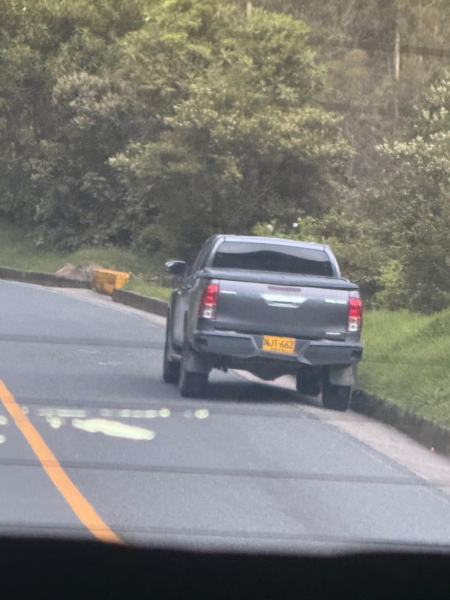 Así fue encontrada la camioneta en la que se movilizaba la senadora Quilcué junto con su equipo de trabajo - crédito Ministerio de Defensa