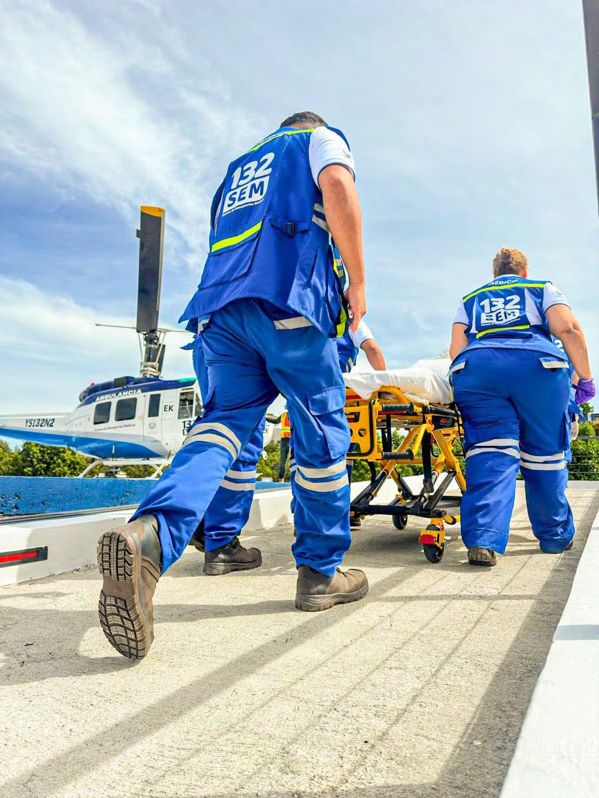 El equipo operativo incluye 14 médicos, 14 técnicos en emergencias, 16 asistentes y cuatro supervisores, distribuidos estratégicamente. (Cortesía: Sistema de Emergencias Médicas)