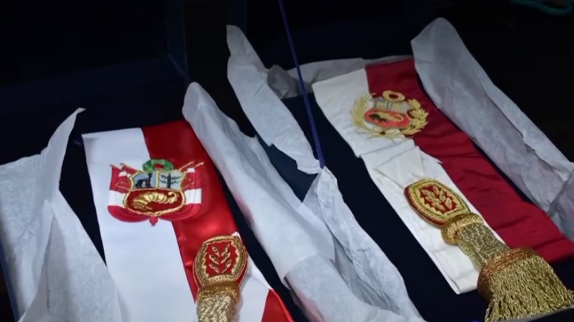 Tradición y oficio se unen en el taller del Callao donde la banda fue creada para la ceremonia de investidura, con técnicas manuales y bajo presión de plazos apremiantes| América Noticias