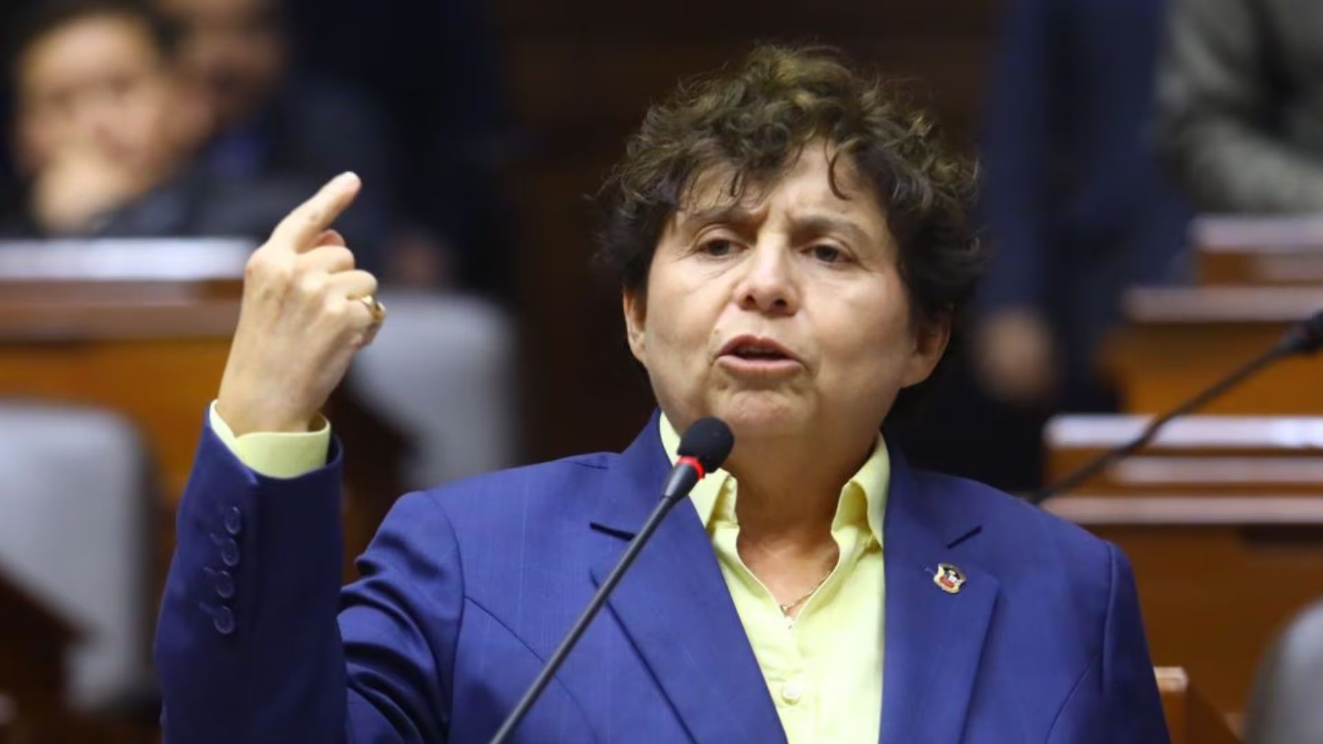 Susel Paredes afirmó tajantemente que no aceptará la Presidencia de la República tras la censura de José Jerí.