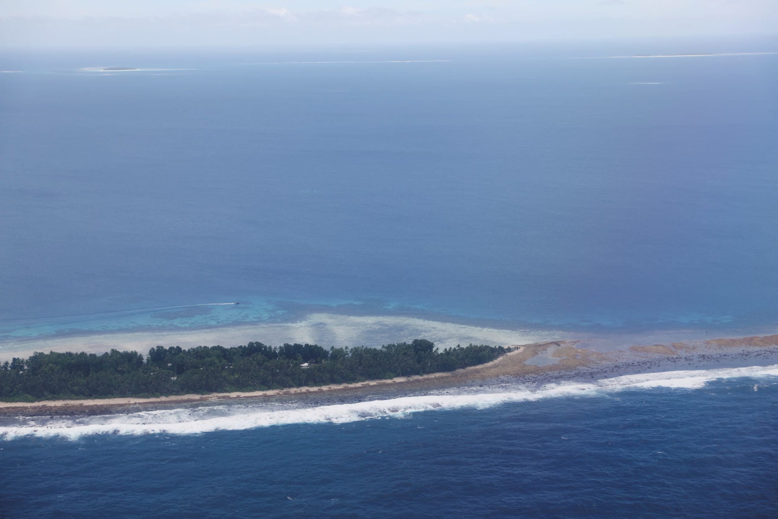 El desplazamiento forzado y la reubicación cultural marcan la vida de miles de habitantes en Kiribati, Tuvalu y Tonga (REUTERS/Kirsty Needham/File Photo)