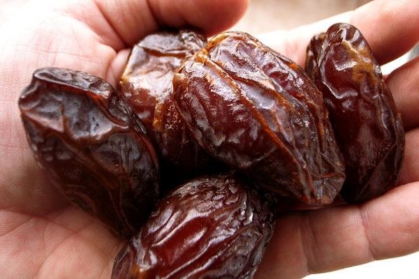 Los dátiles destacan por su alto valor nutricional y su versatilidad en la alimentación saludable. (Ibán/Flickr)