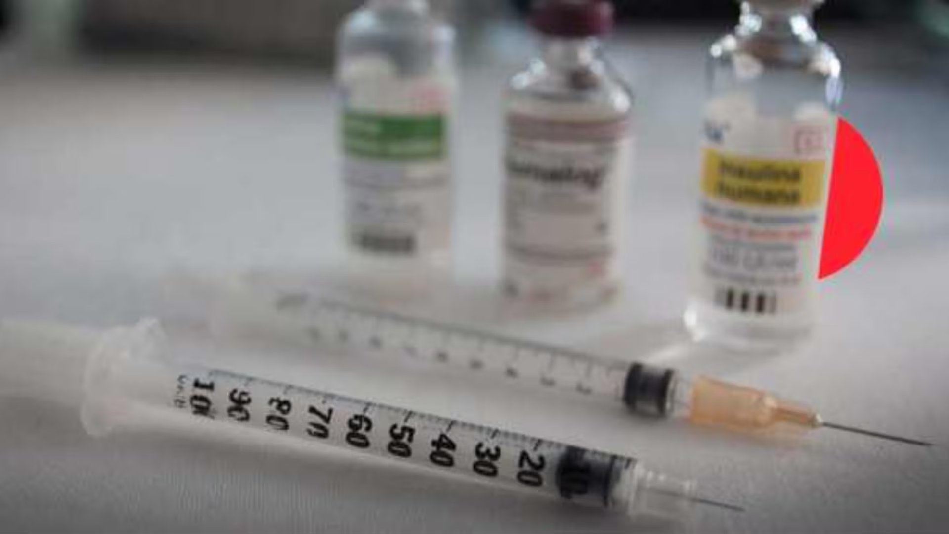 Se debe usar solo una vez la jeringa al poner insulina para la diabetes 