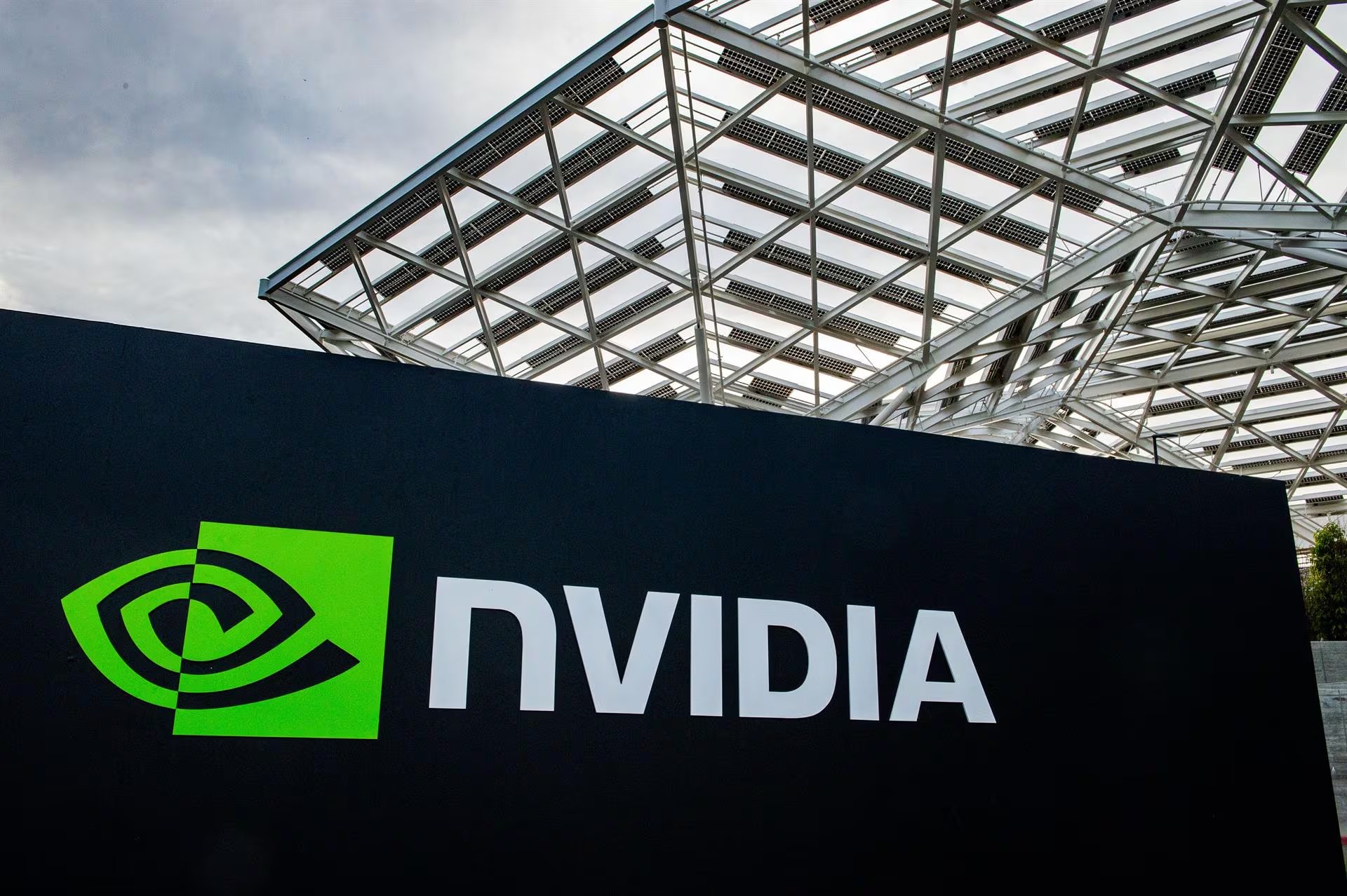 Nvidia busca estandarizar la toma de decisiones robóticas con modelos predictivos. (Europa Press)