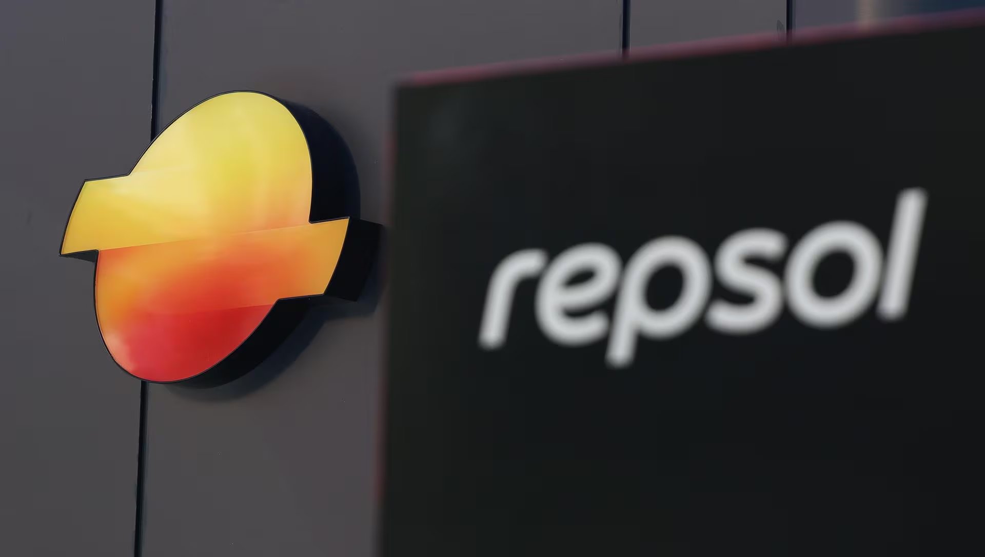 En un comunicado oficial, Rodríguez calificó como “importante” la reunión con Repsol, de la que destacó su trayectoria en el país