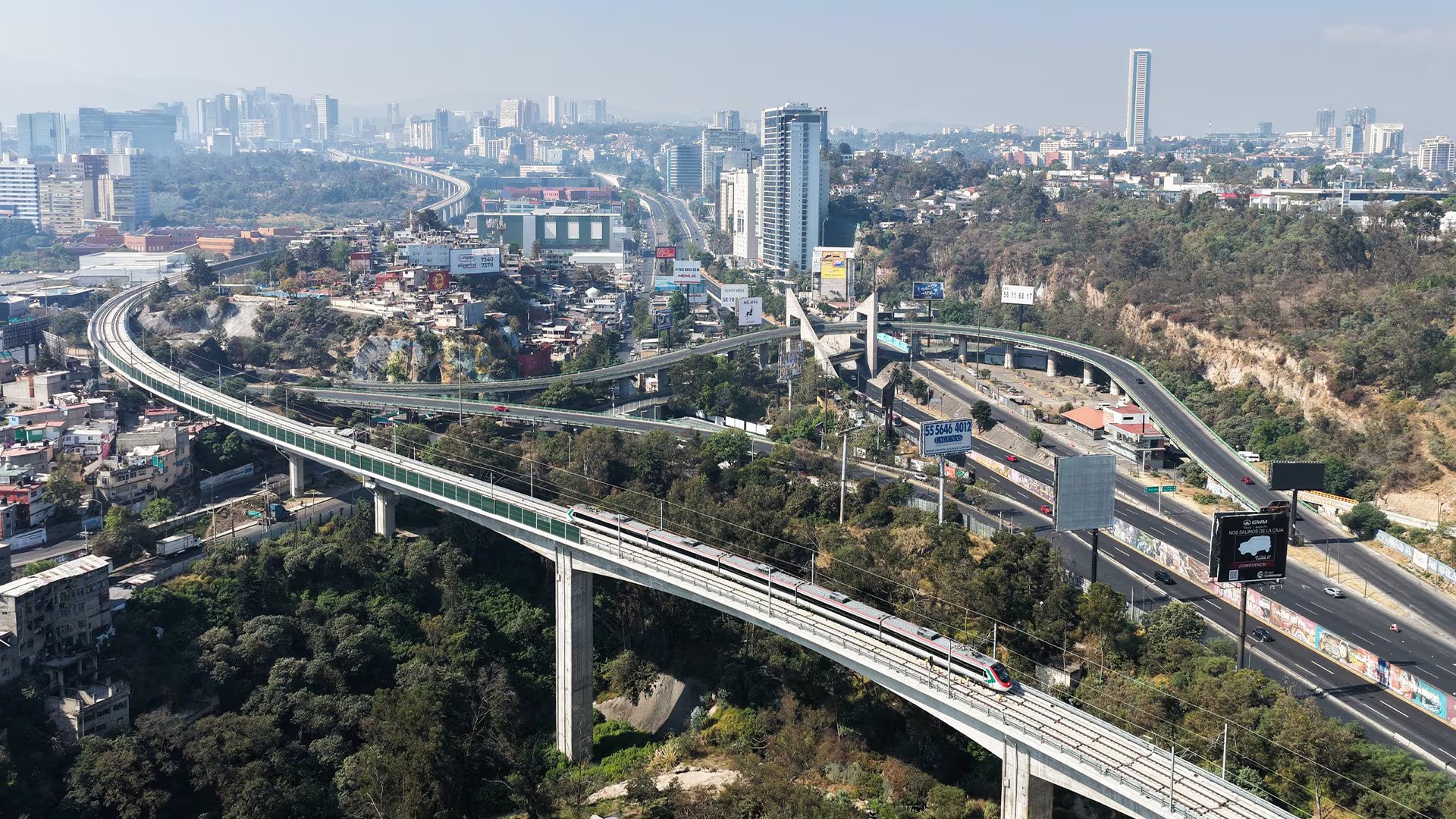 El itinerario gastronómico en Ciudad de México incluyó una parada en Pujol, el reconocido restaurante del chef Enrique Olvera (Crédito: Presidencia)