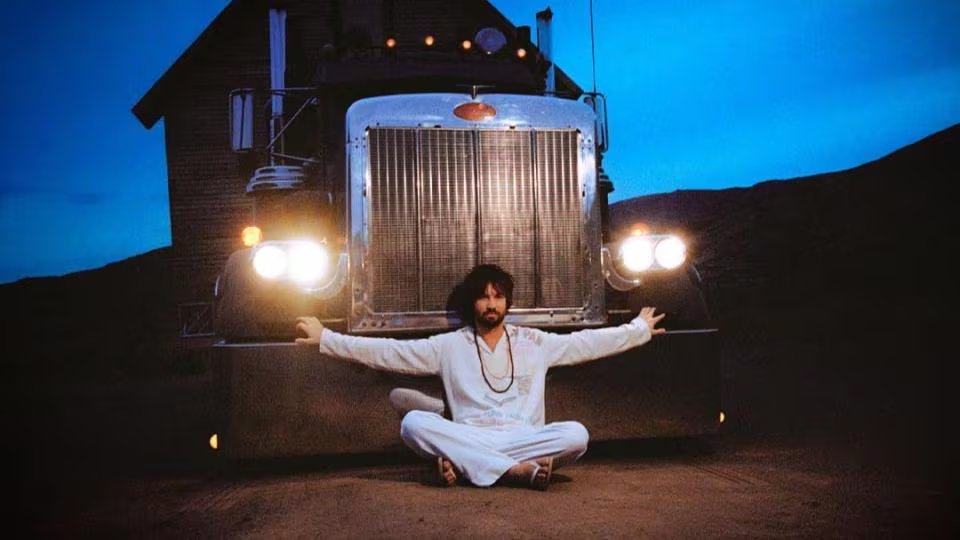 Tame Impala se lleva su primer premio de la noche. (crédito @tameimpala/Instagram)