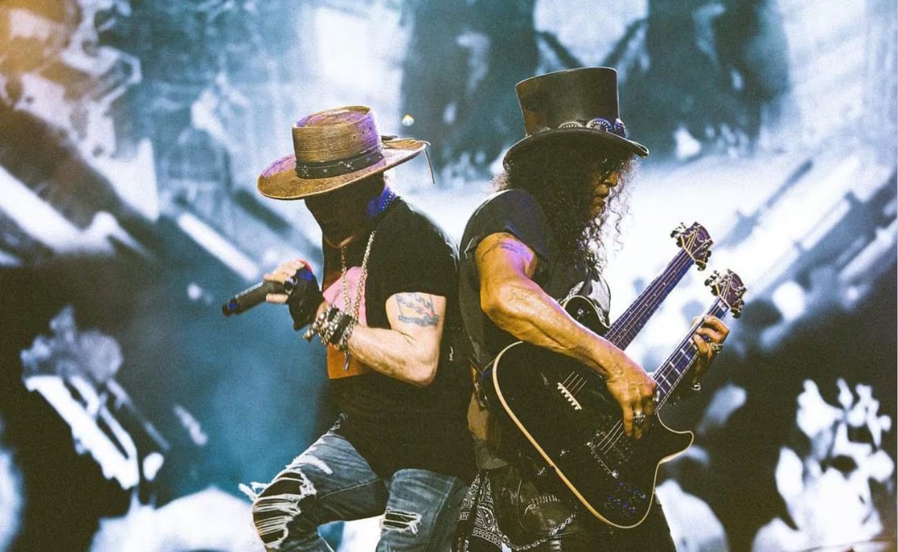 (Instagram: @gunsnroses)