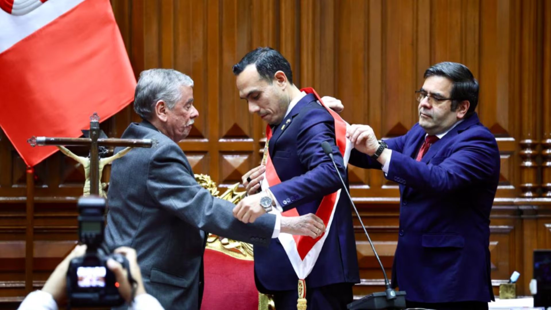 Congreso deberá elegir al reemplazo de José Jerí en caso de aprobarse su salida. 