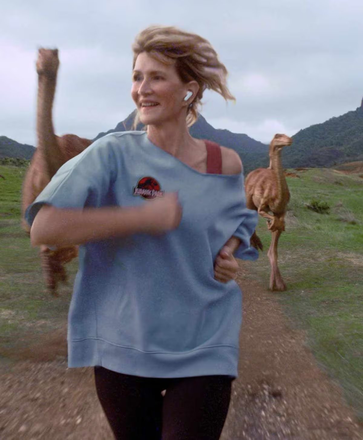 La campaña publicitaria dirigida por Taika Waititi combina la música original de John Williams y efectos visuales de Industrial Light & Magic para recrear la atmósfera del filme (Xfinity)