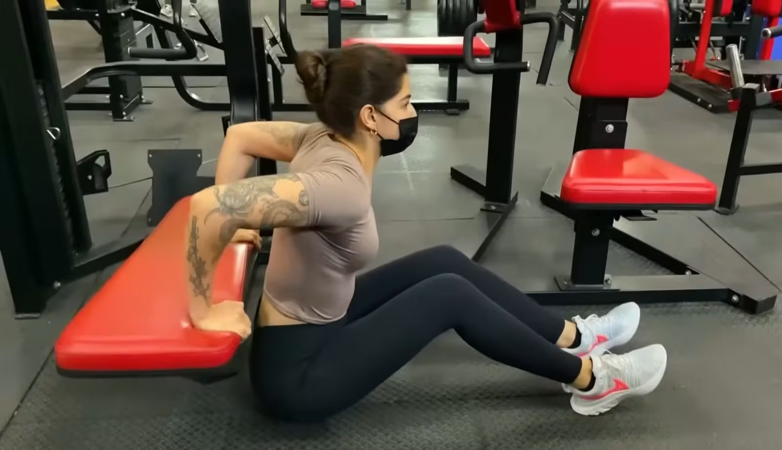 Un ejercicio clave para fortalecer los brazos (Yt/DrVíctorLópez)