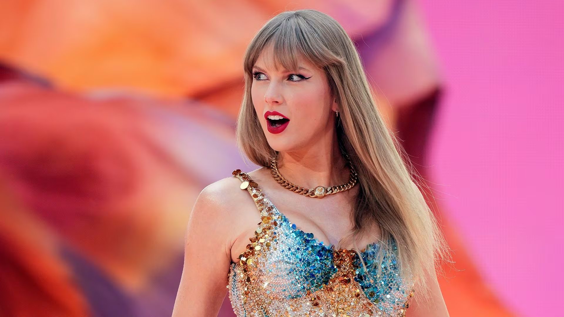 El fenómeno de Taylor Swift trasciende la música, consolidándose también en la moda, el cine y la sociedad global, lo que aumentaría su valor para la serie
(Foto Scott A Garfitt/Invision/AP, archivo)