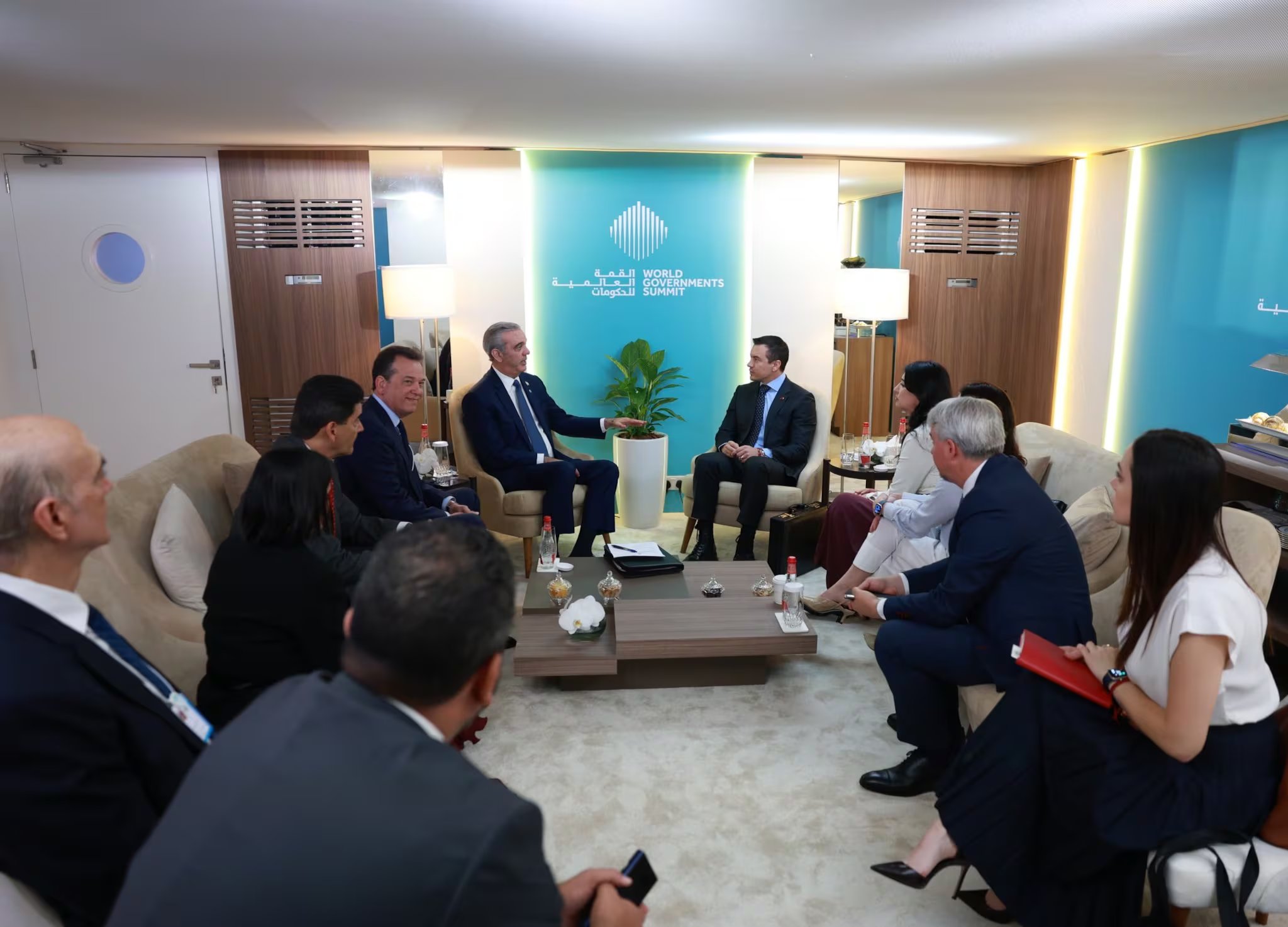 Ecuador y República Dominicana retoman las negociaciones iniciadas en 2023 para un tratado de alcance parcial sobre aranceles y exportaciones. (Foto: Presidencia Ecuador)