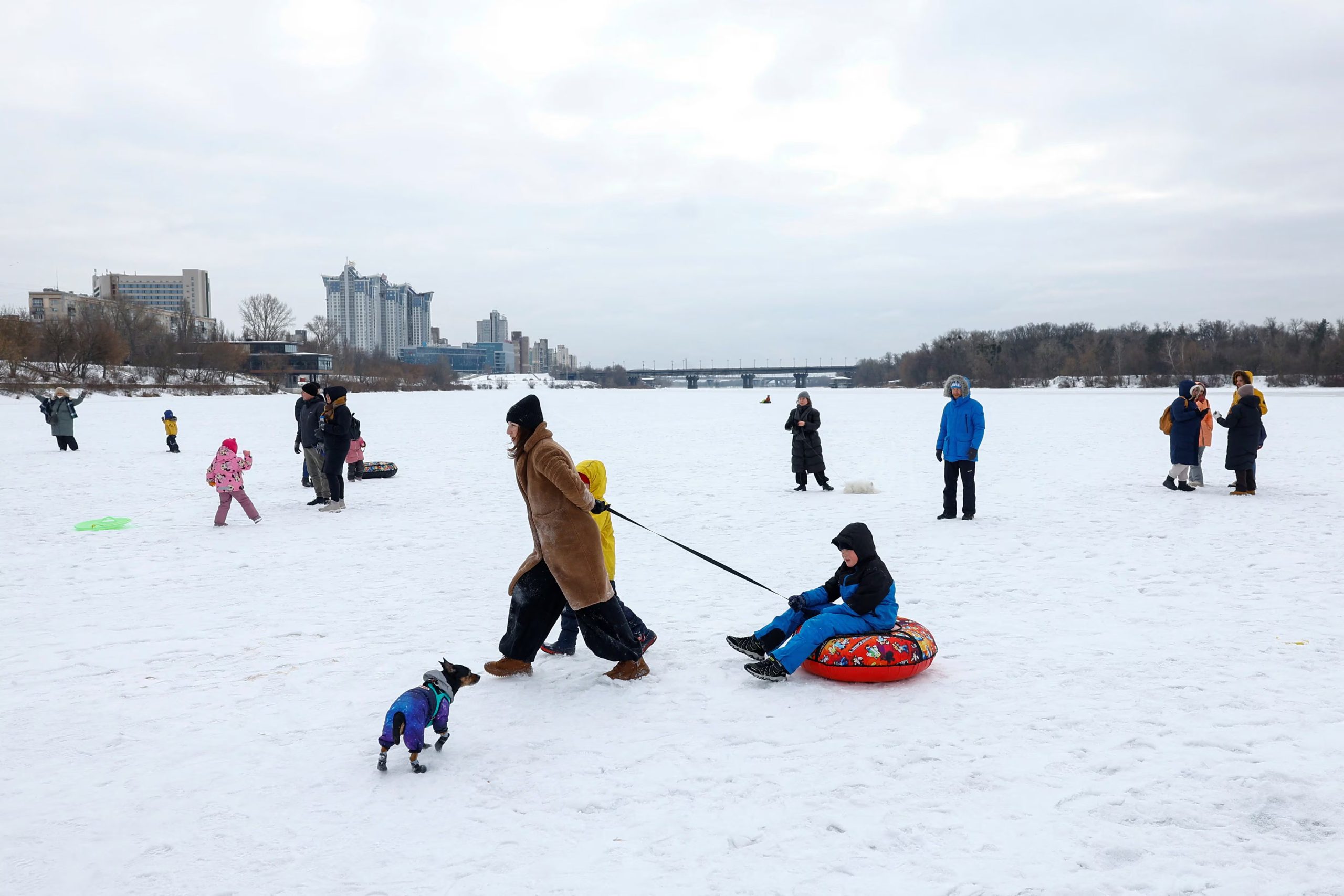 El desacuerdo sobre el futuro de los territorios ocupados de Ucrania sigue siendo el principal obstáculo para un acuerdo definitivo de paz (REUTERS/Valentyn Ogirenko)