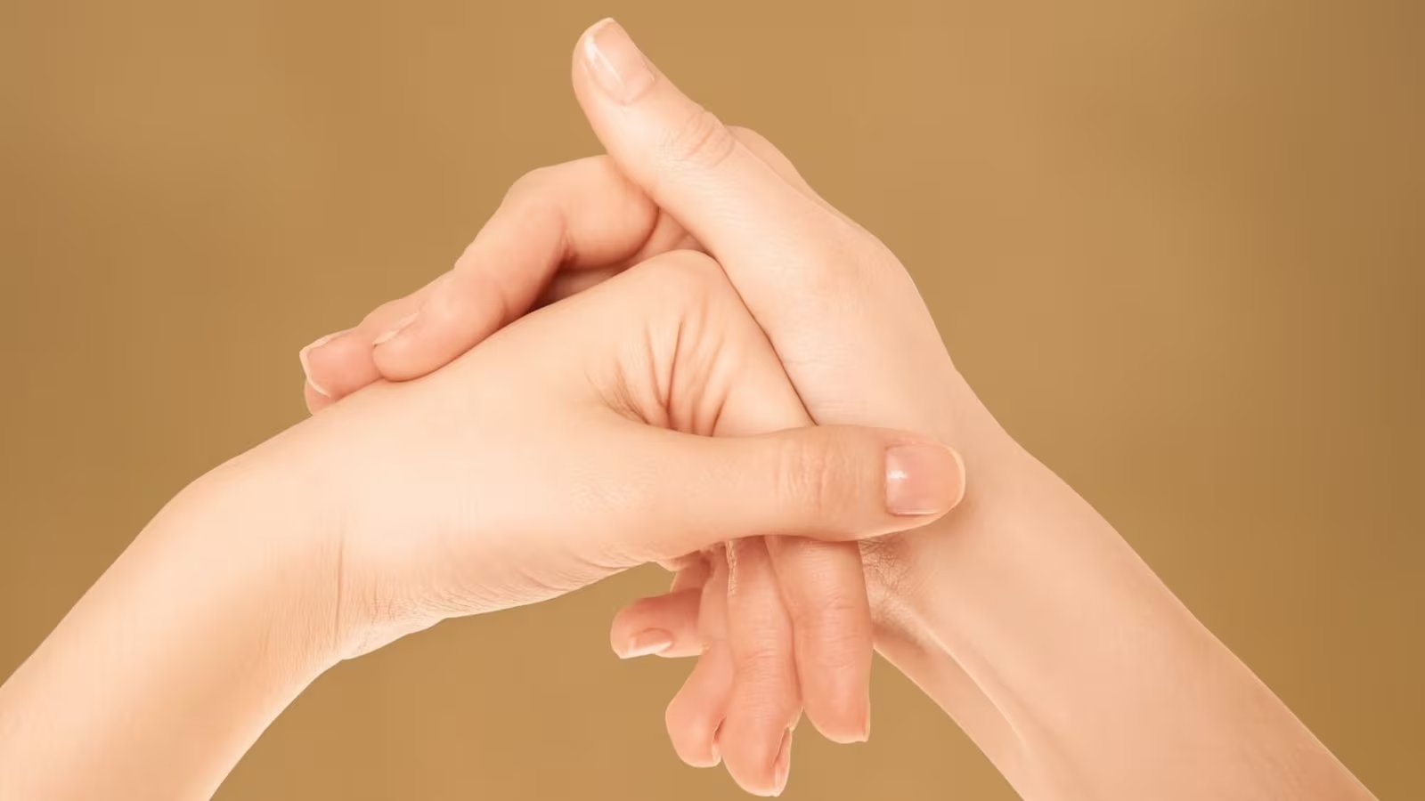 Los ruidos articulares, como chasquidos y crepitus, habitualmente no representan un riesgo para la salud (Imagen Ilustrativa Infobae)