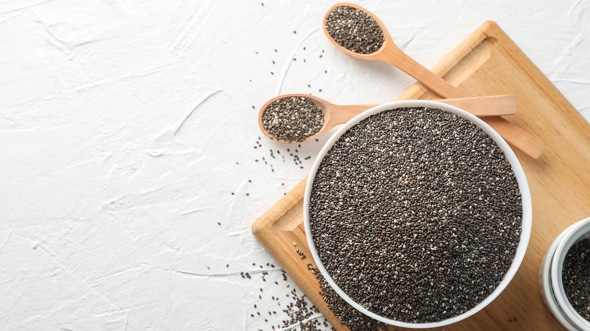 Las propiedades antioxidantes y depurativas de la chía ayudan a la hidratación corporal y a la prevención de la oxidación celular. - Freepik