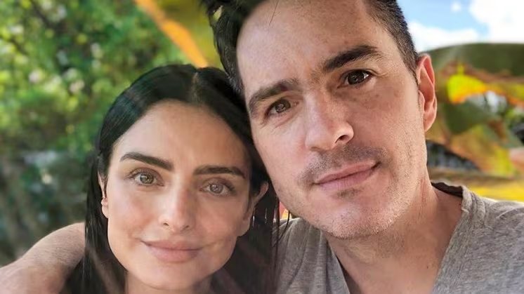 Aislinn Derbez y Mauricio Ochmann, padres de Kailani, mantienen una relación cercana con su hija tras su separación en 2020. (IG: mauochmann)