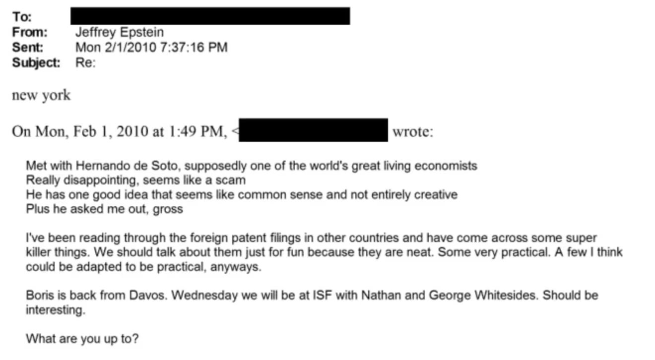 Un correo filtrado indica que una interlocutora de Ghislaine Maxwell mencionó a De Soto tras una conferencia, calificando el encuentro de “decepcionante” y asegurando que el economista la invitó a salir